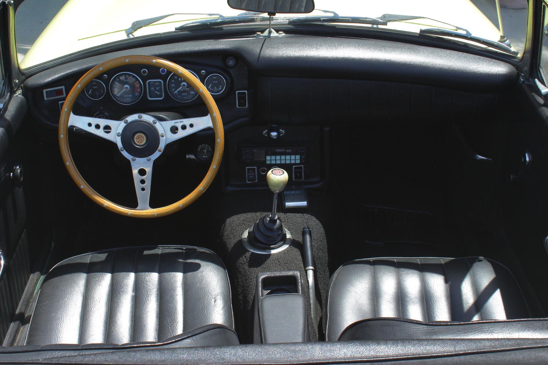 1970 MG MGB 66
