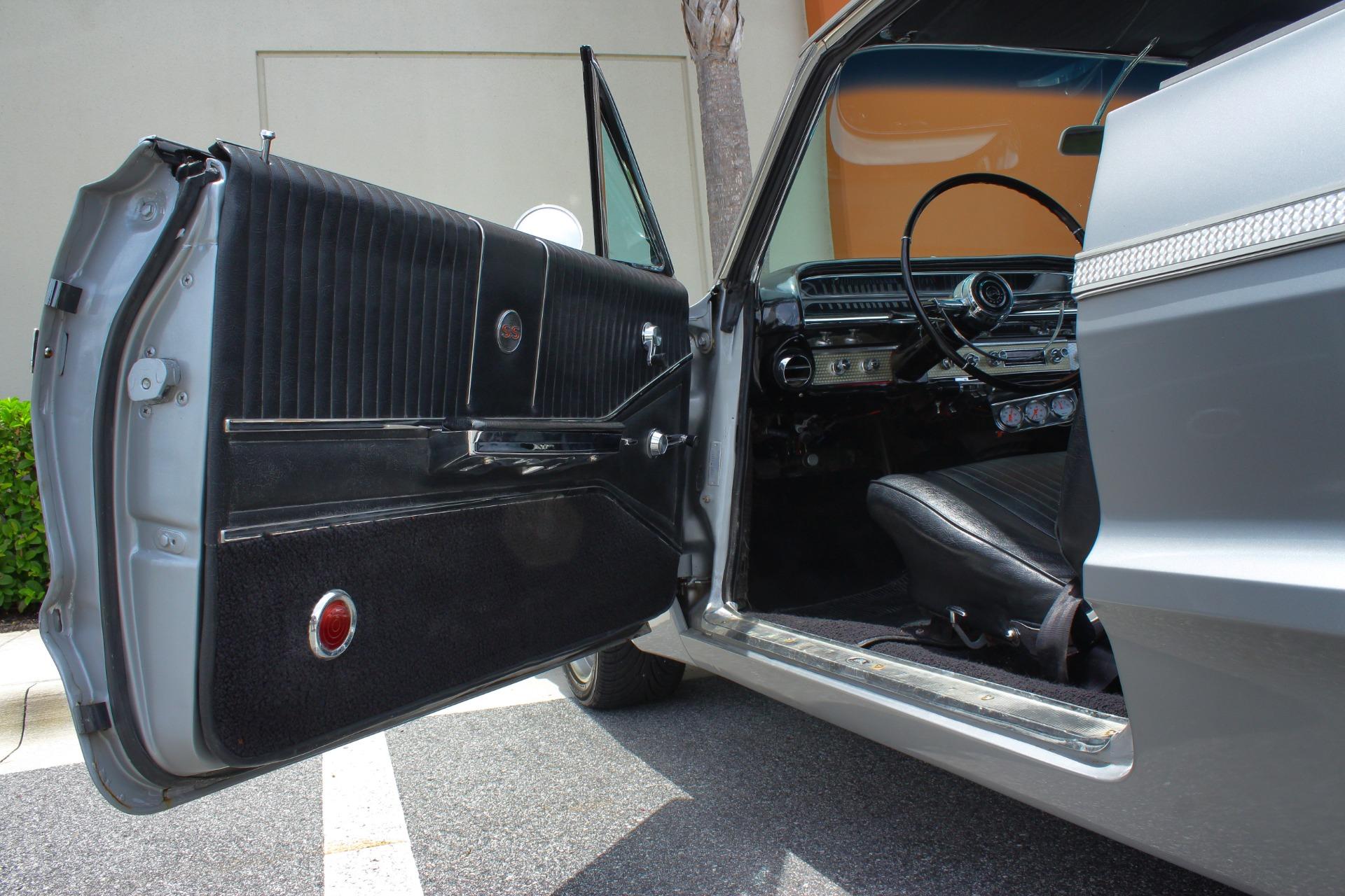 1964 Chevrolet Impala SS 52
