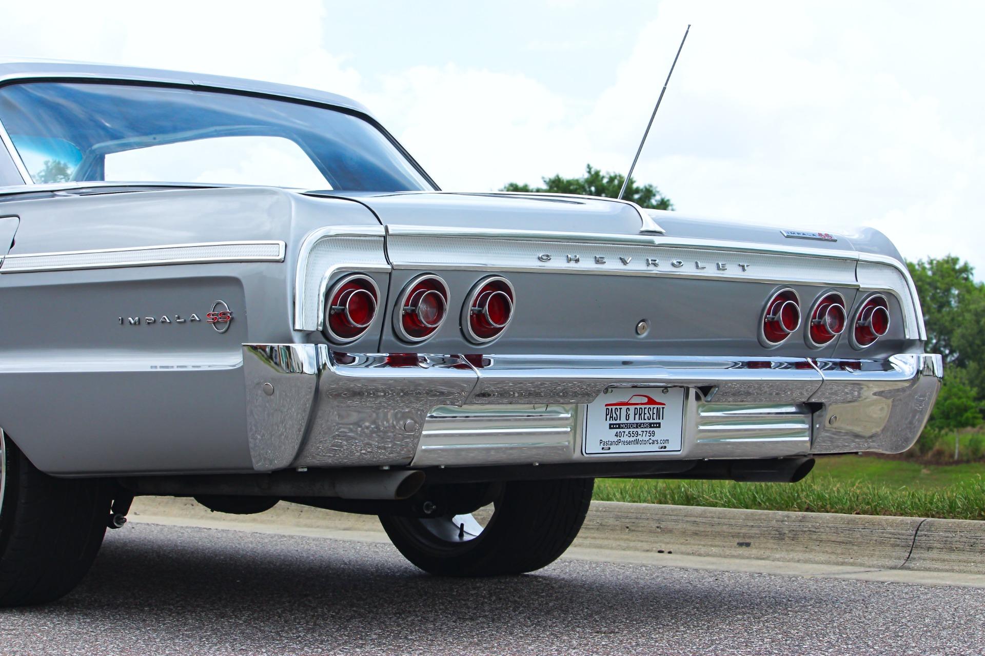 1964 Chevrolet Impala SS 25