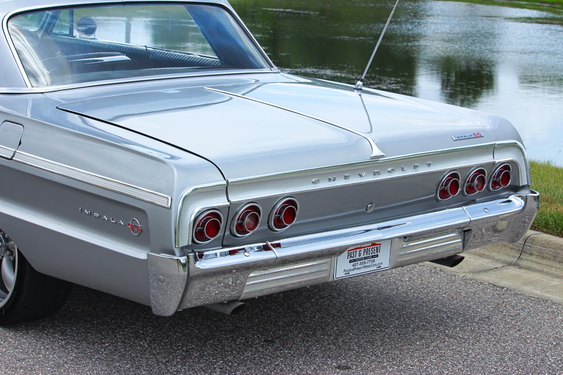 1964 Chevrolet Impala SS 24