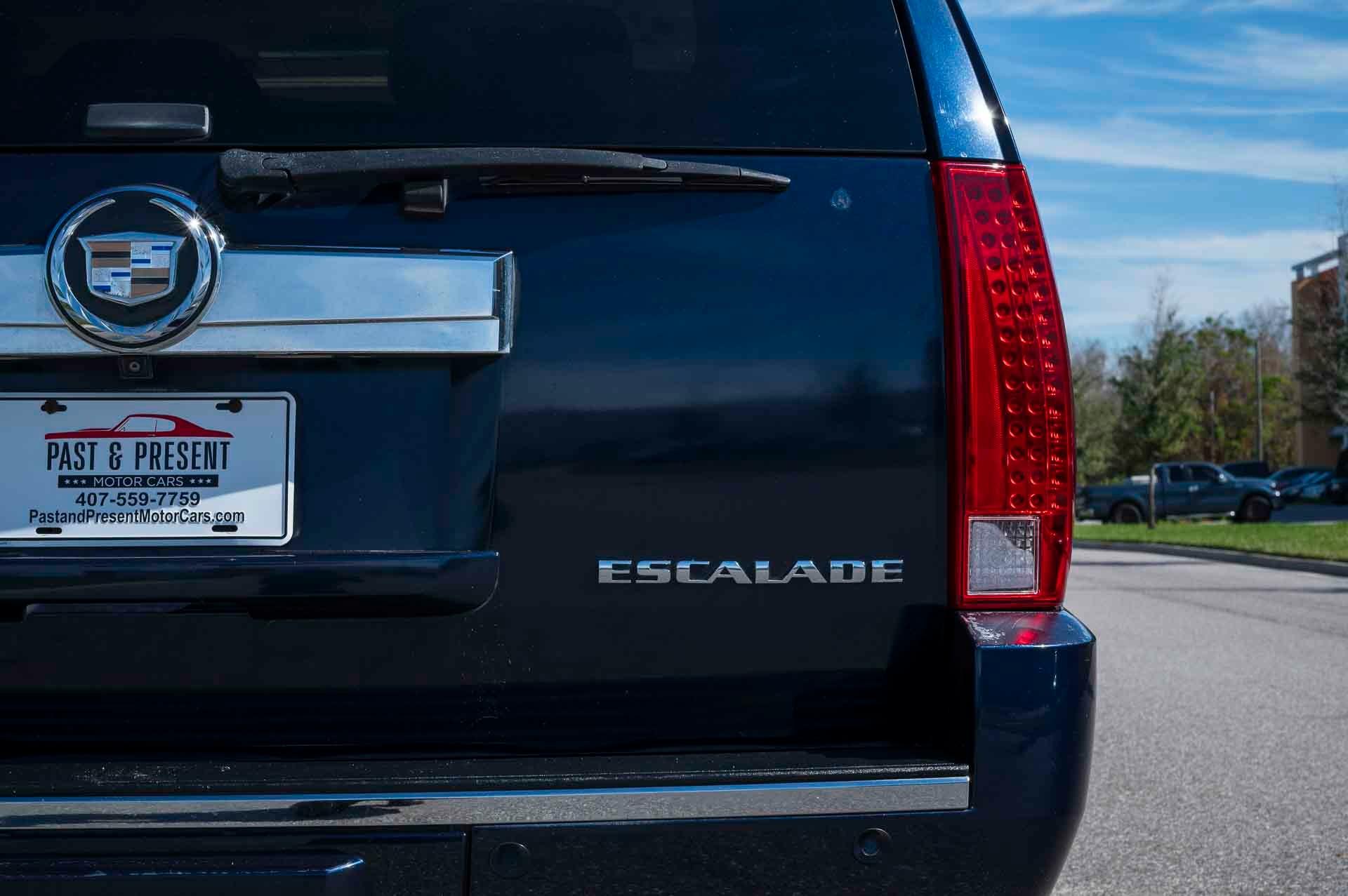 2008 Cadillac  Escalade 81