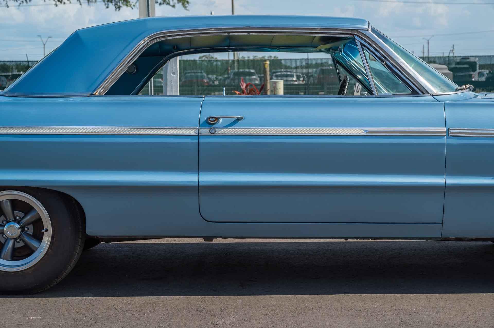1964 Chevrolet Impala SS 38