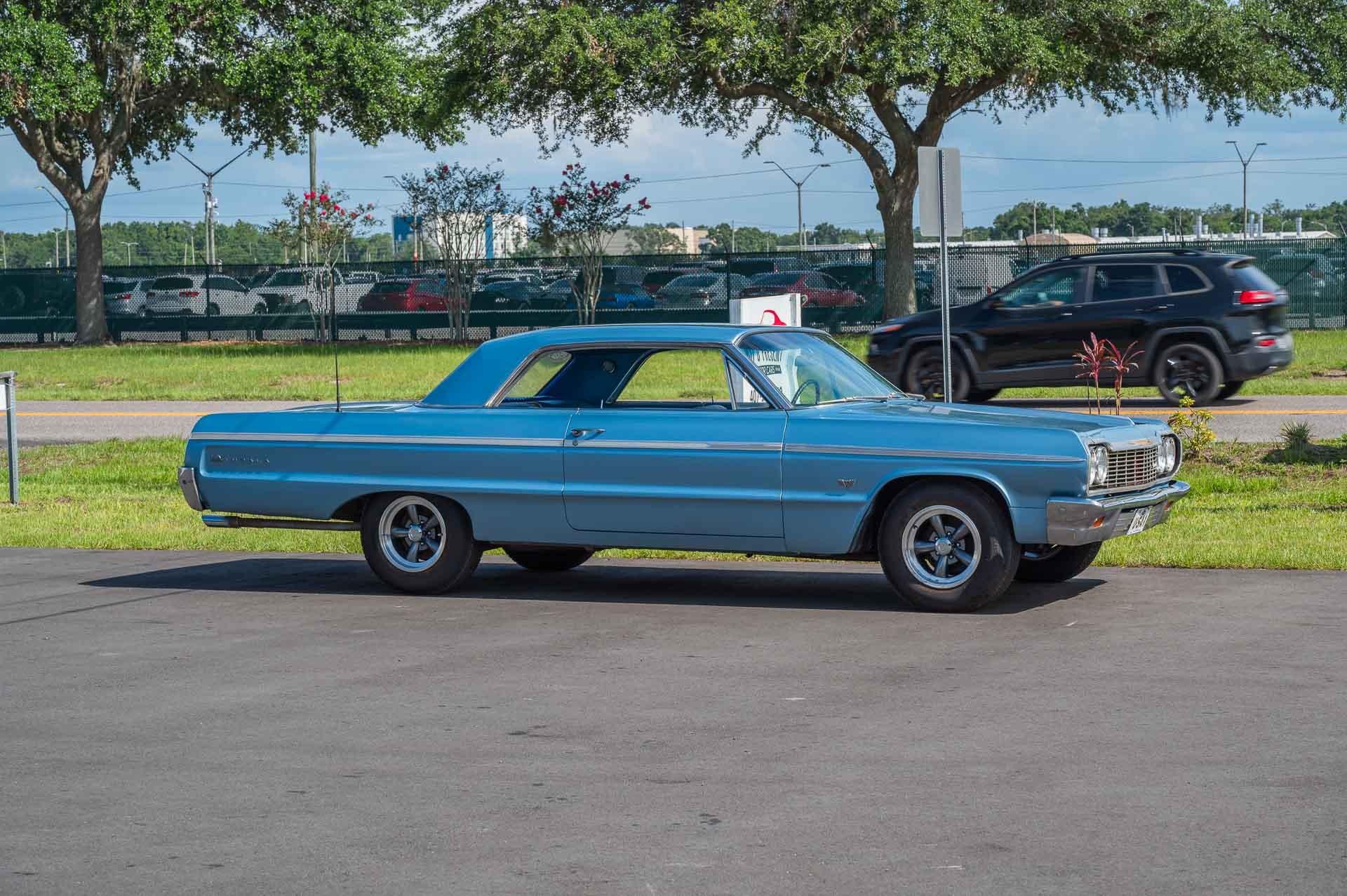 1964 Chevrolet Impala SS 33
