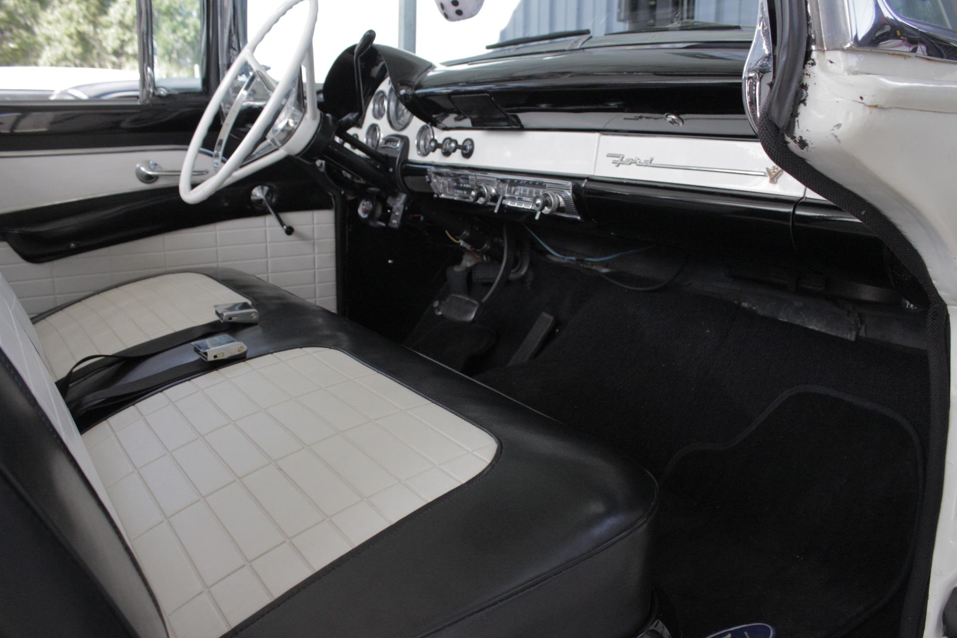 1956 Ford Fairlane 19