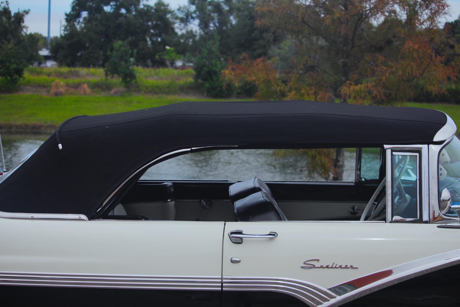 1956 Ford Fairlane 102