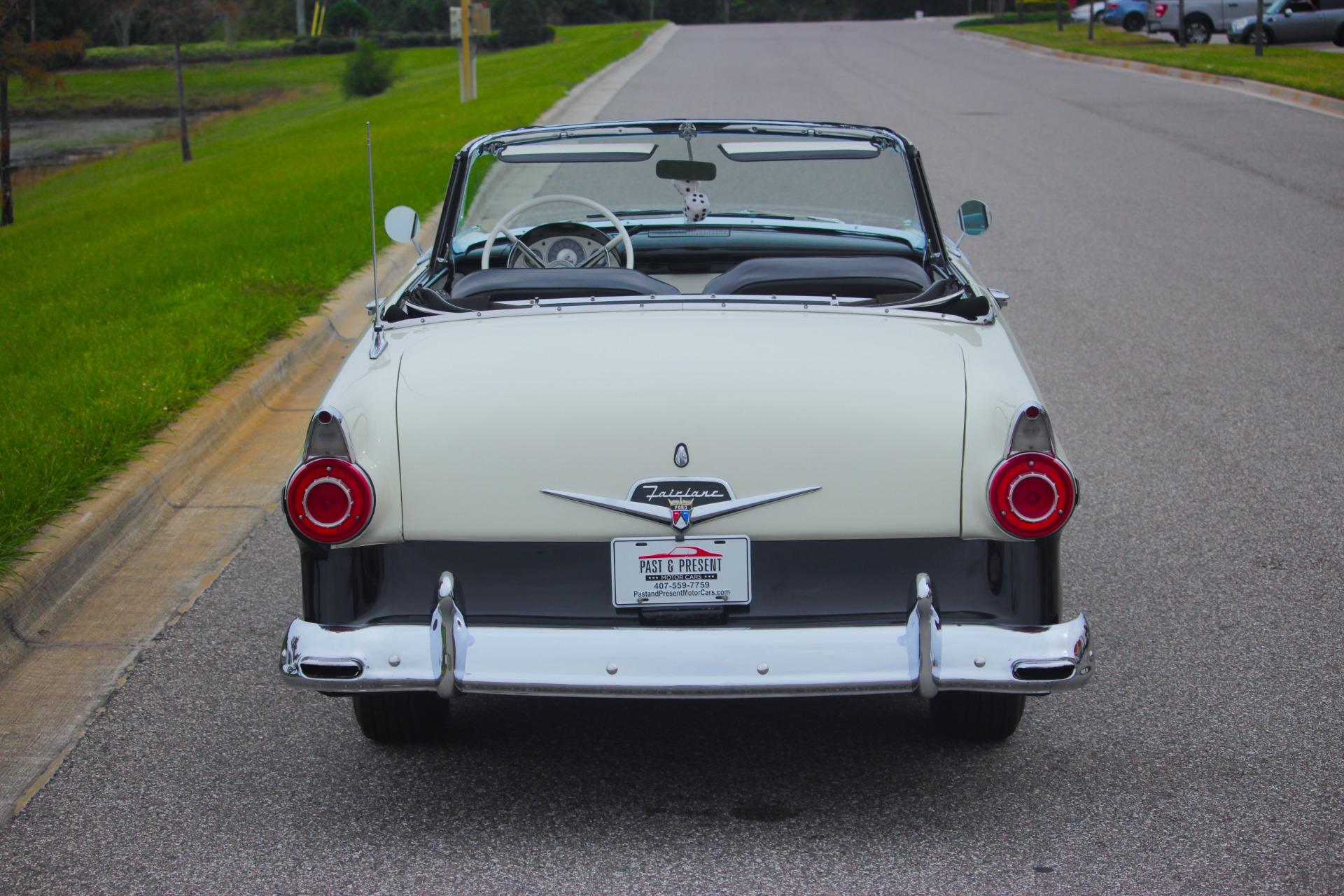 1956 Ford Fairlane 4