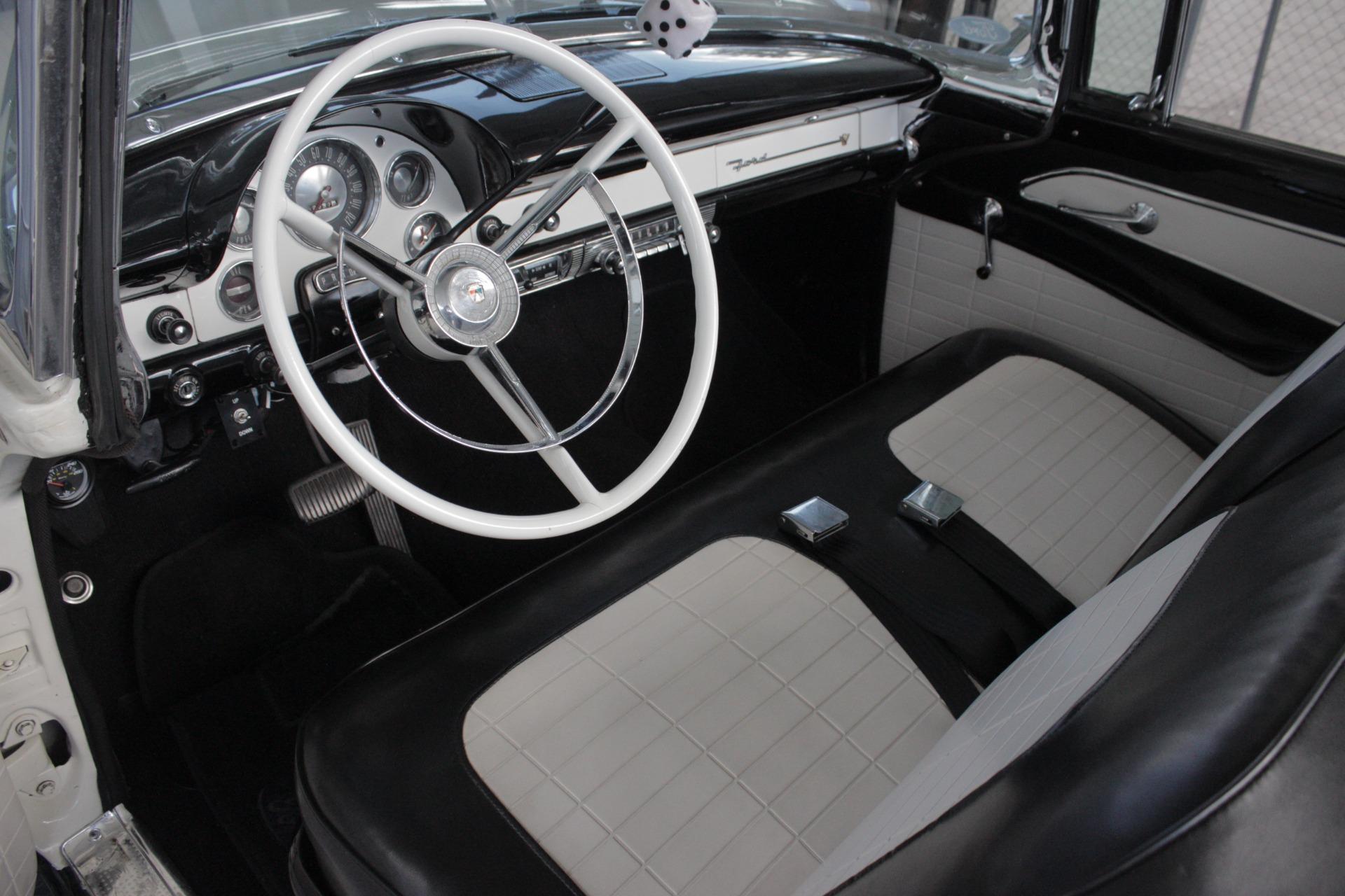 1956 Ford Fairlane 8