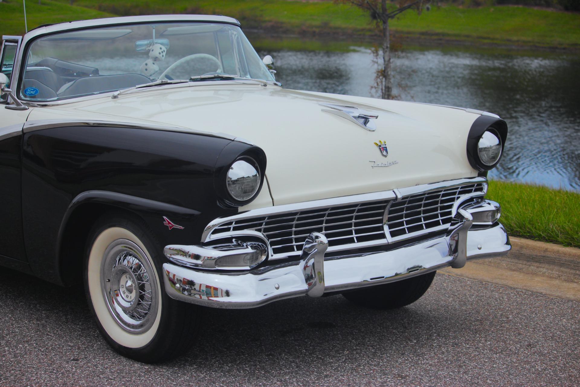 1956 Ford Fairlane 118