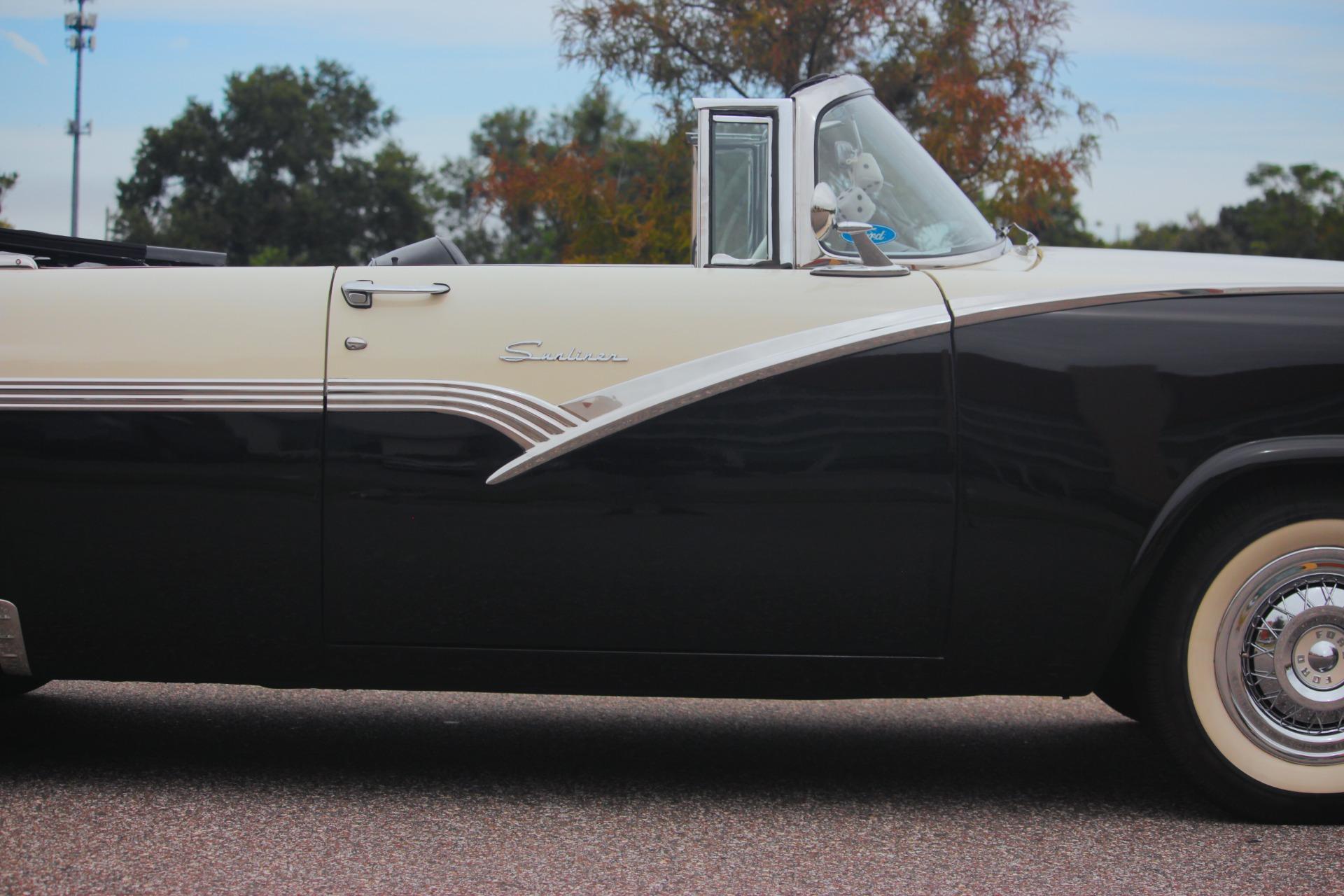 1956 Ford Fairlane 116