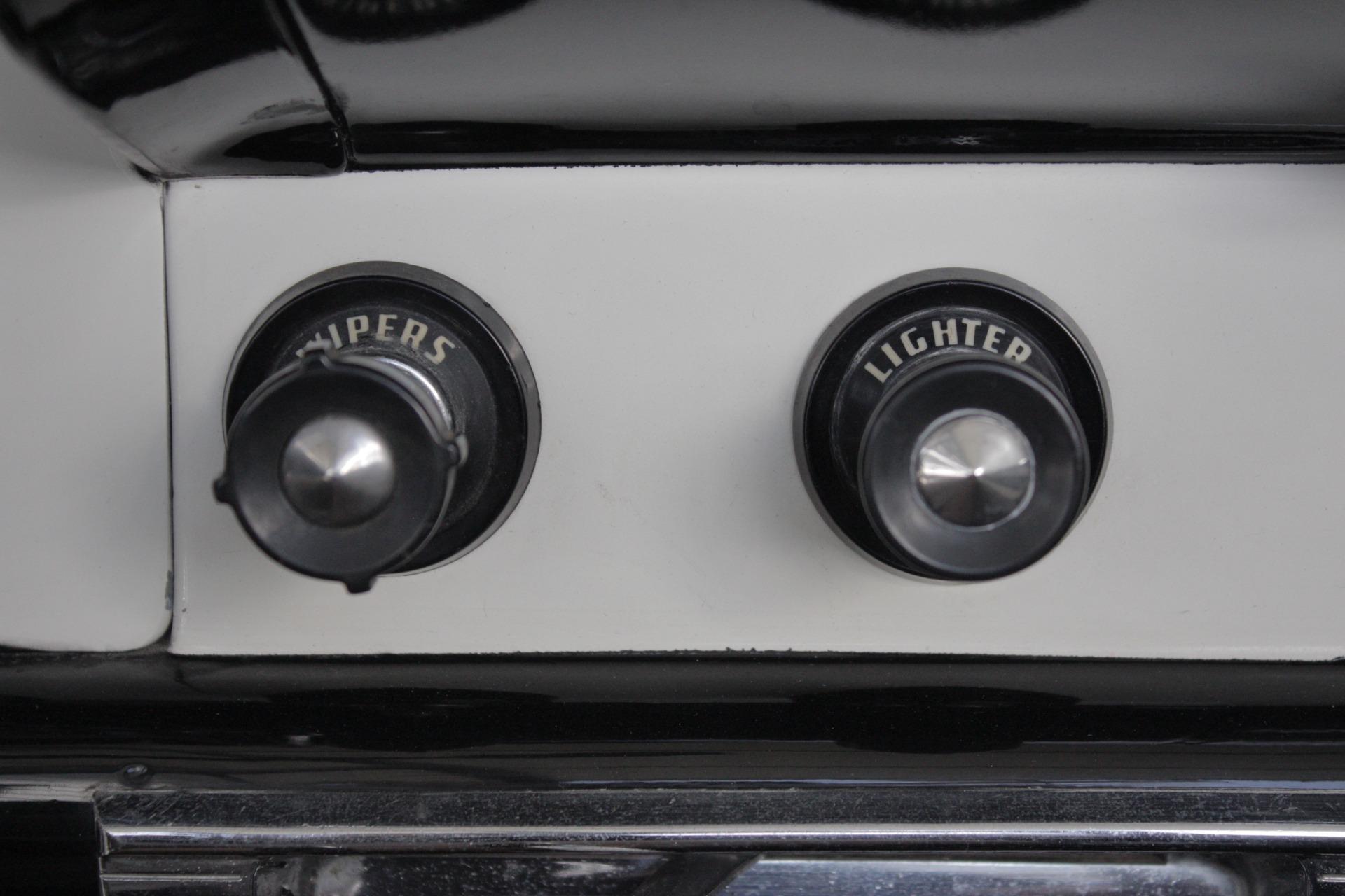 1956 Ford Fairlane 38