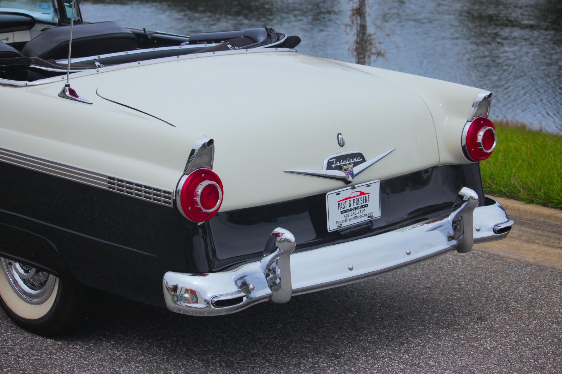 1956 Ford Fairlane 90