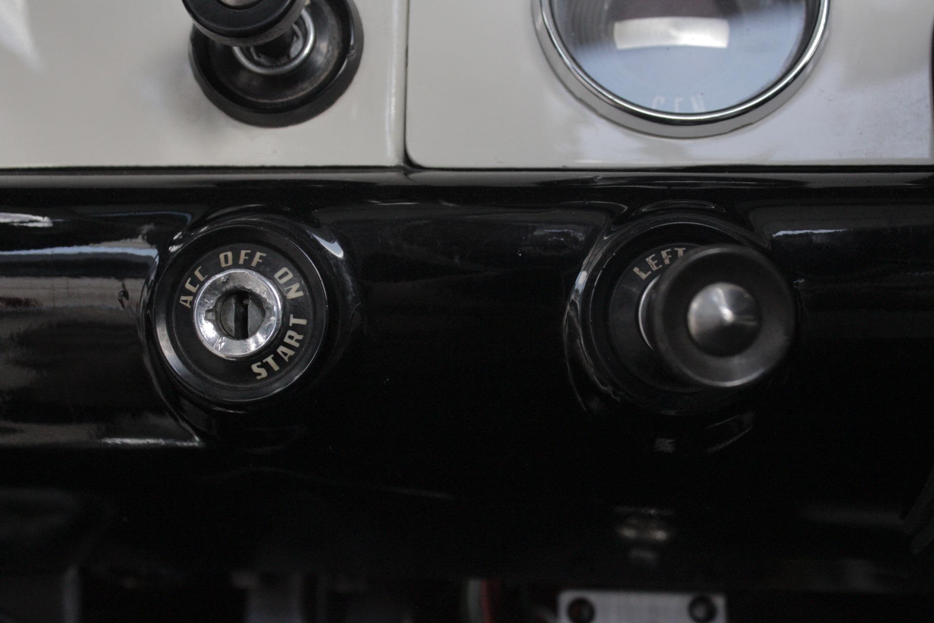 1956 Ford Fairlane 29