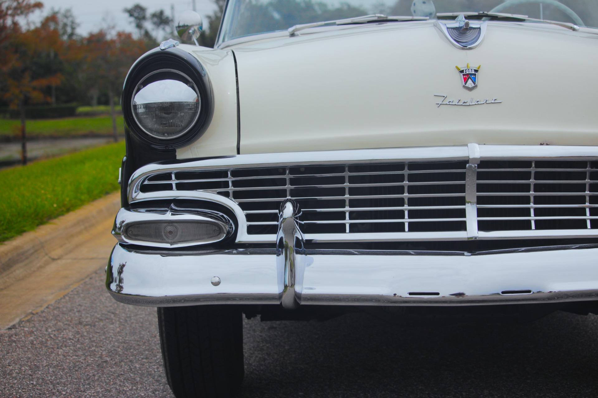 1956 Ford Fairlane 83