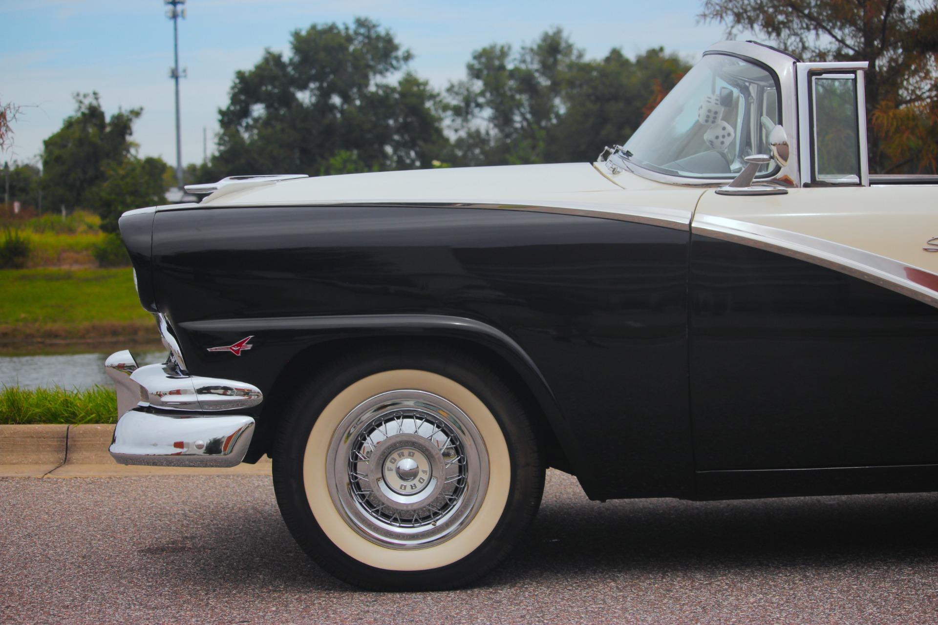 1956 Ford Fairlane 87