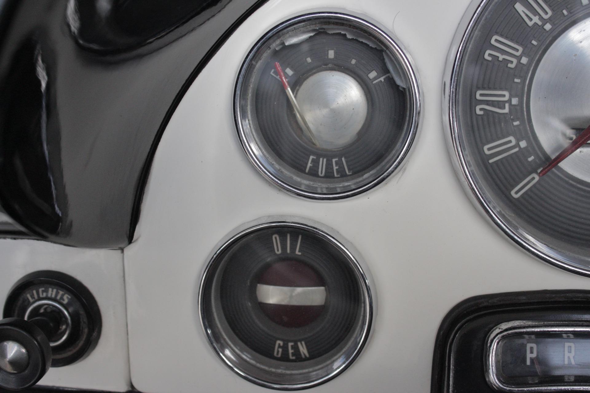 1956 Ford Fairlane 34