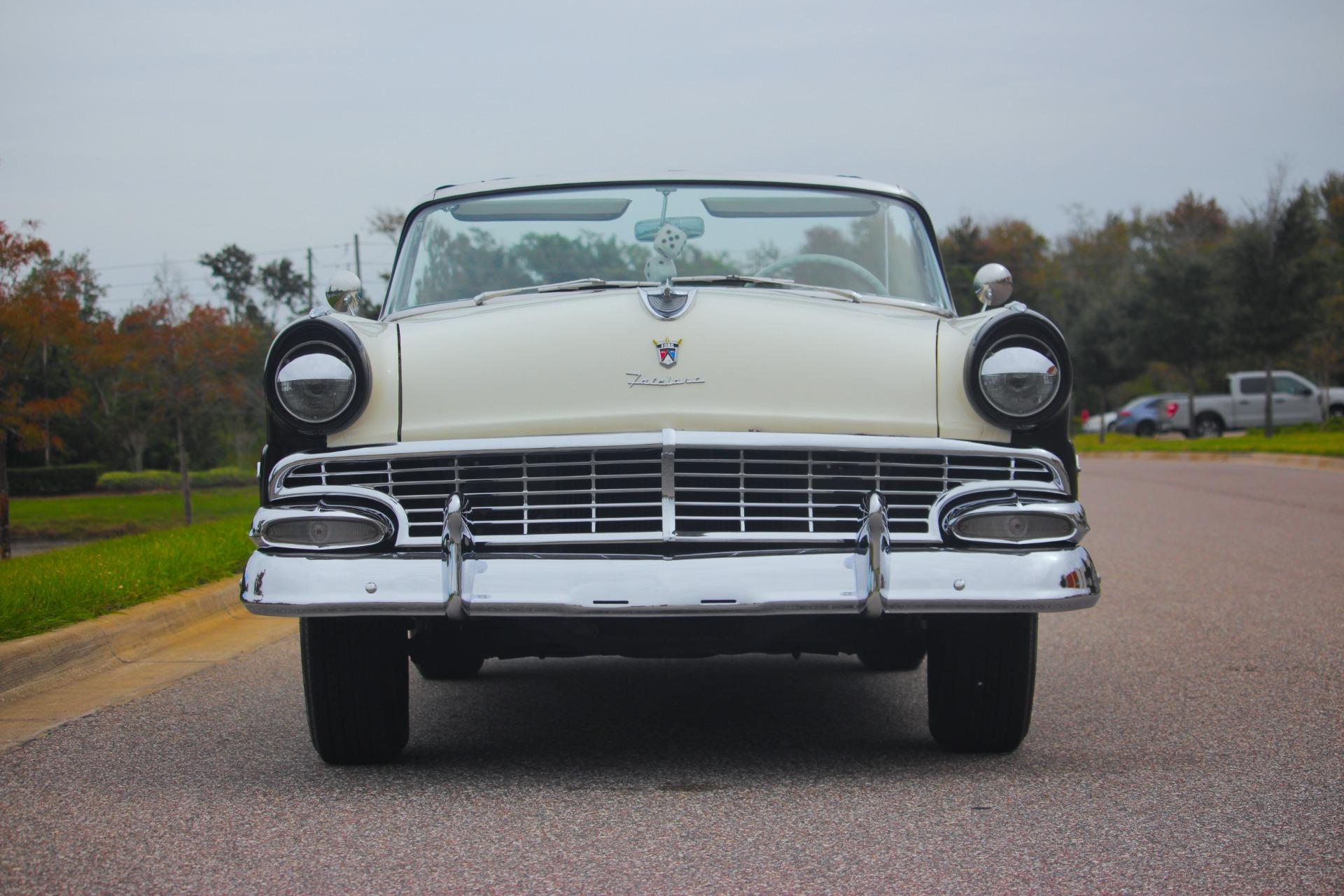 1956 Ford Fairlane 82