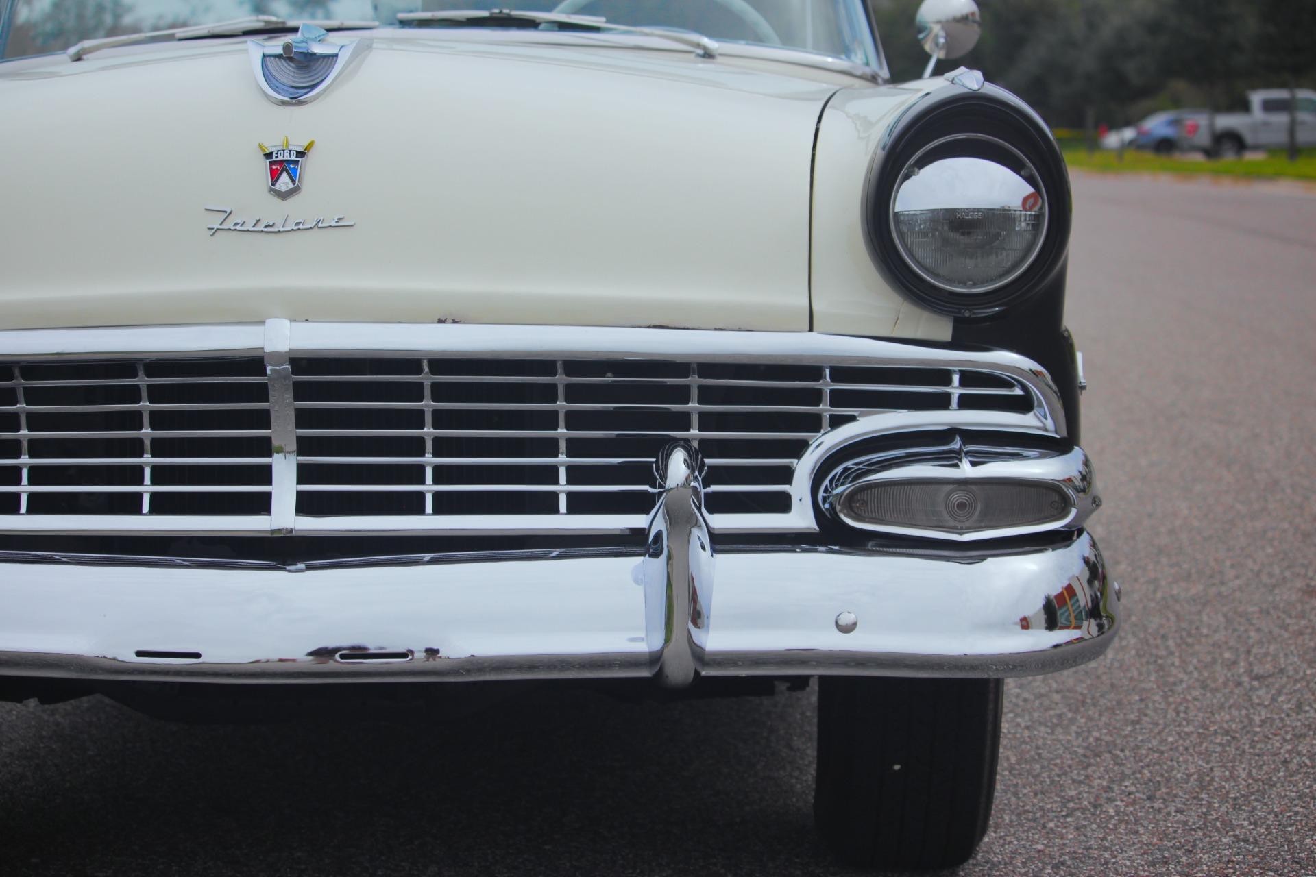 1956 Ford Fairlane 84