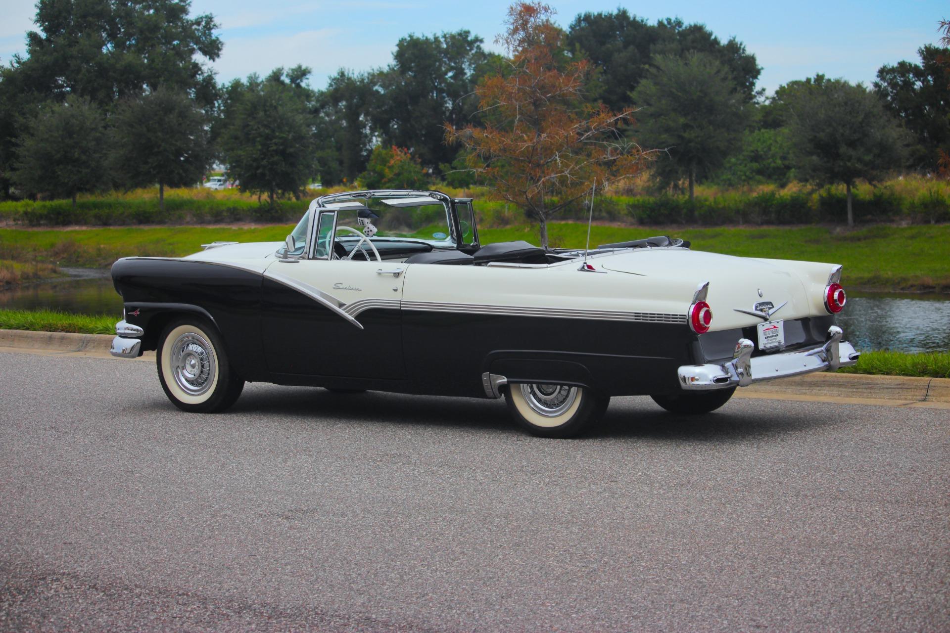 1956 Ford Fairlane 3