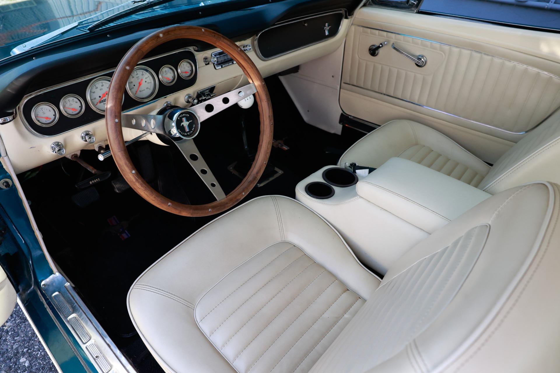 1965 Ford Mustang 12