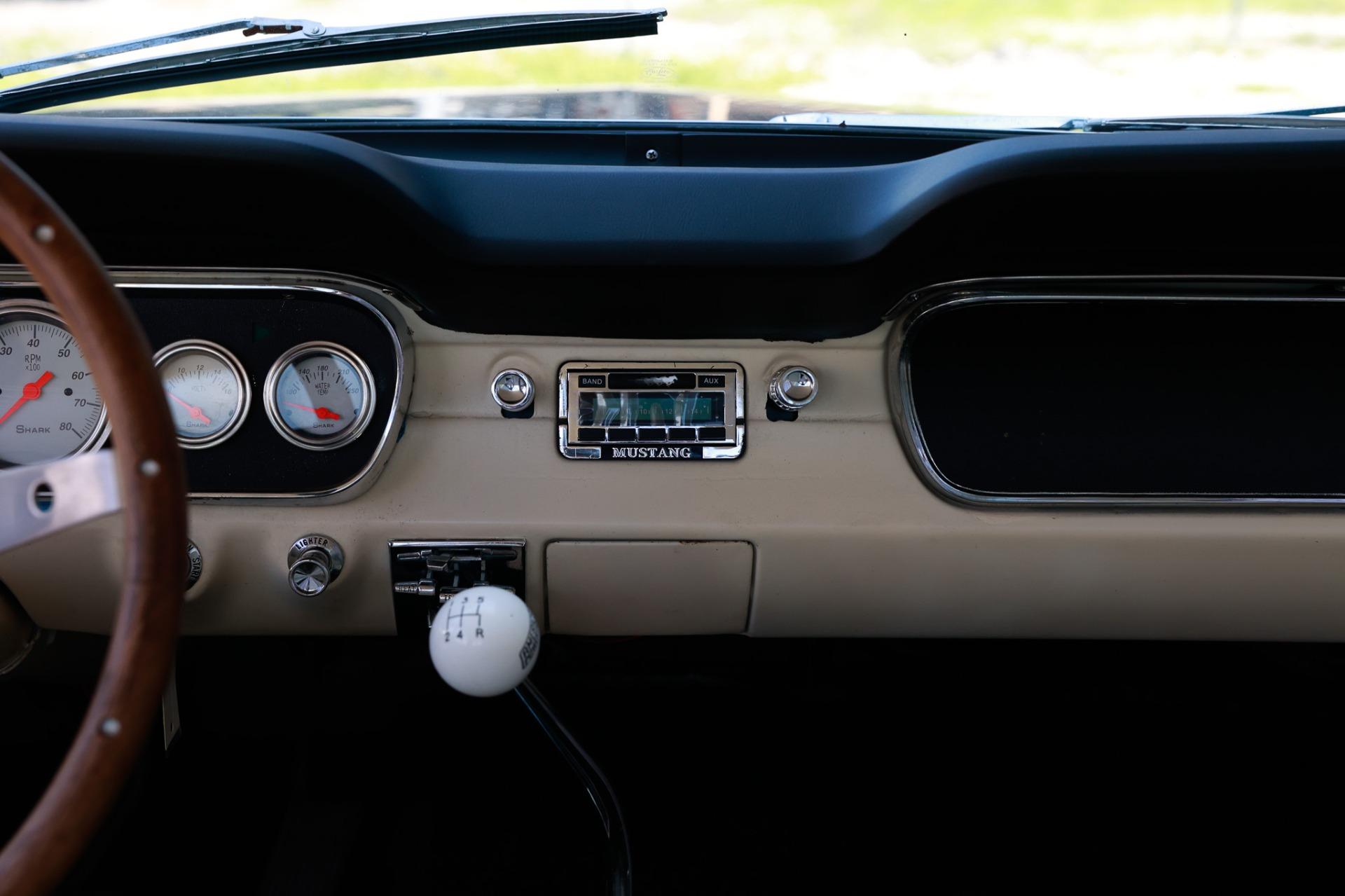 1965 Ford Mustang 29