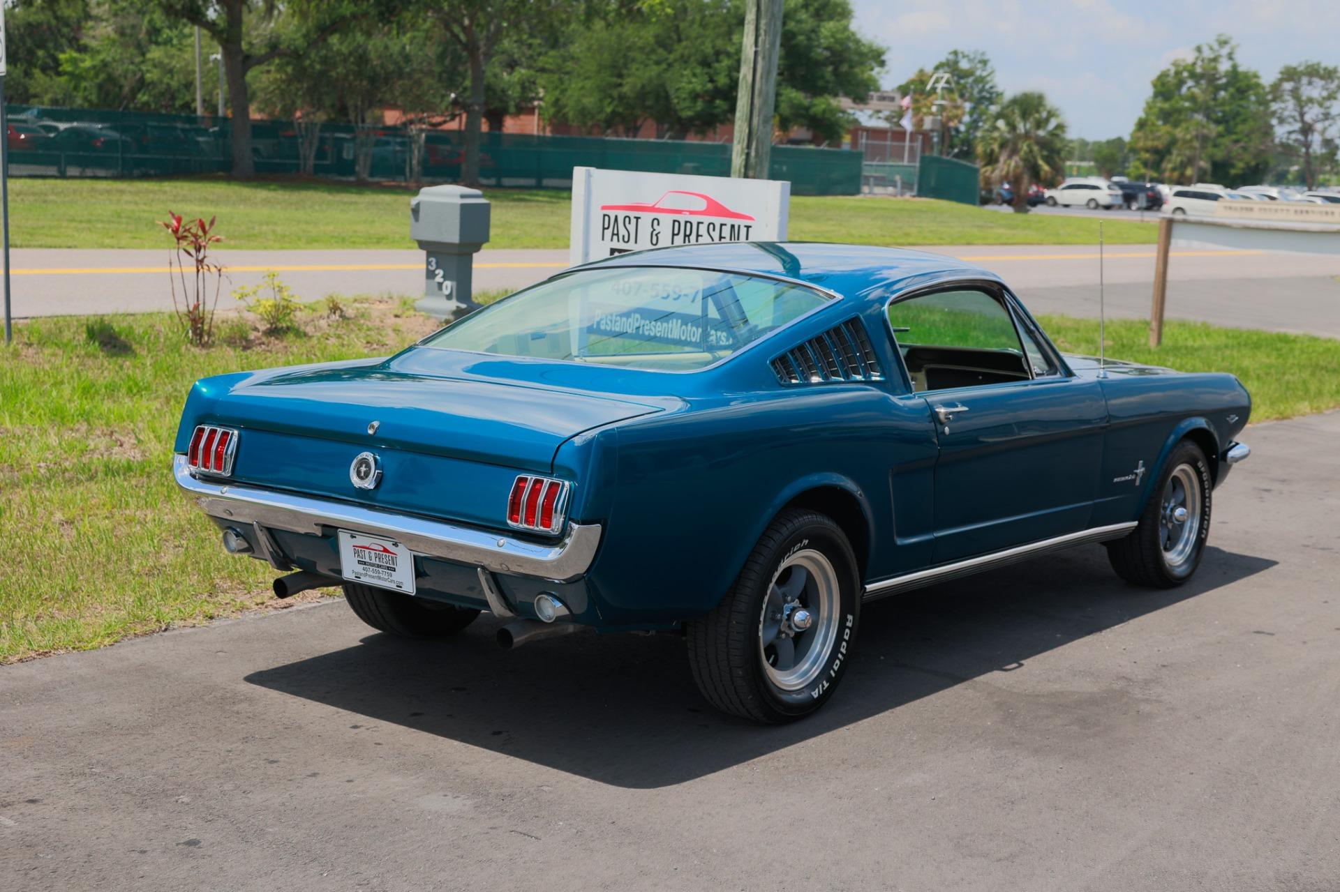 1965 Ford Mustang 5