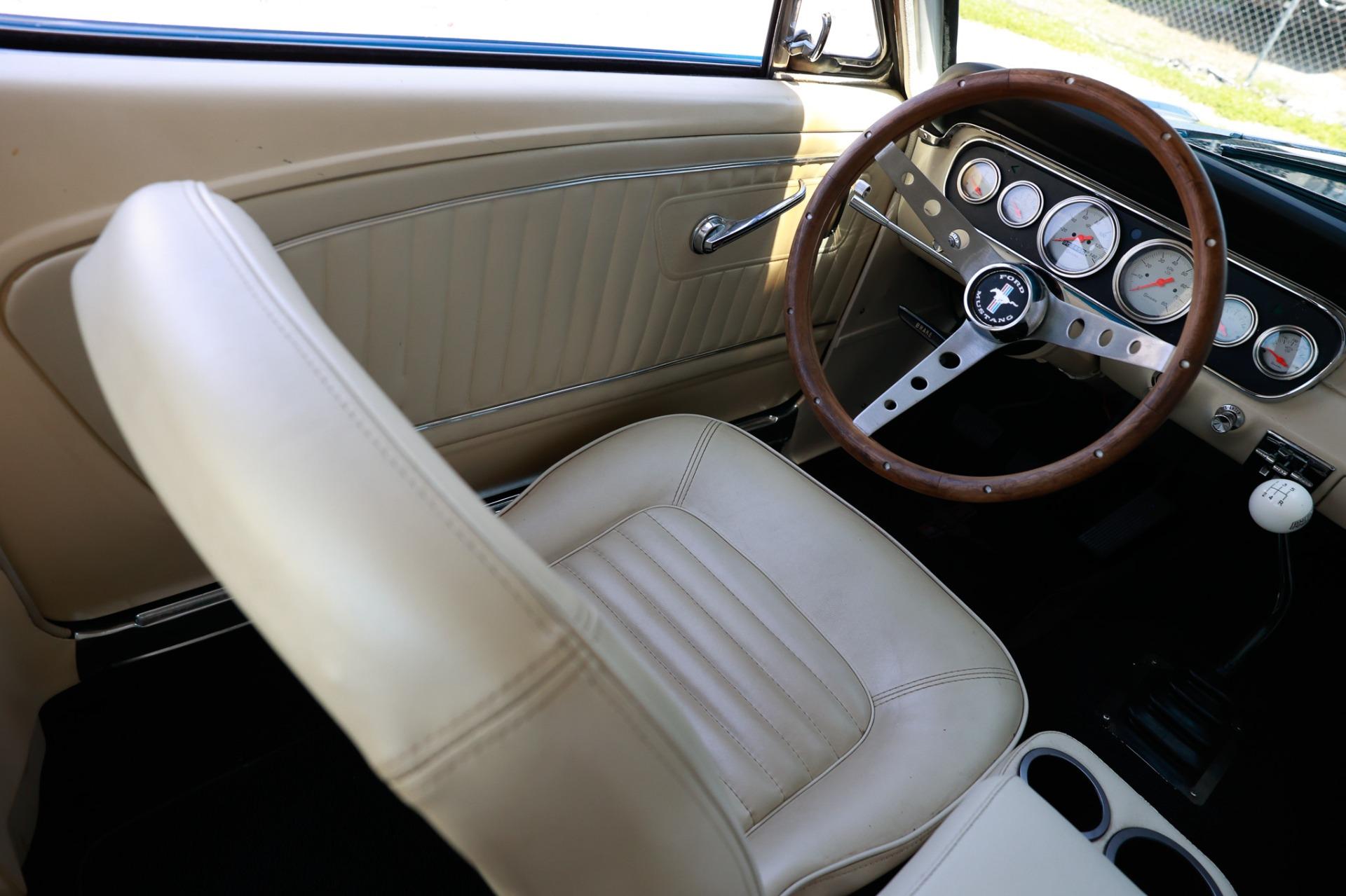 1965 Ford Mustang 27