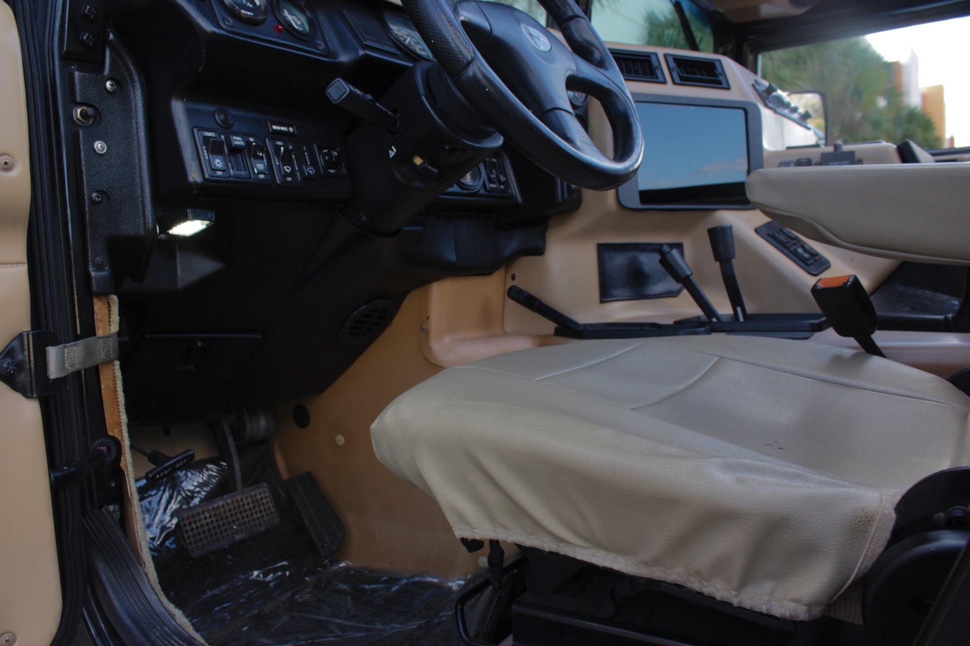 1996 AM General Hummer 61