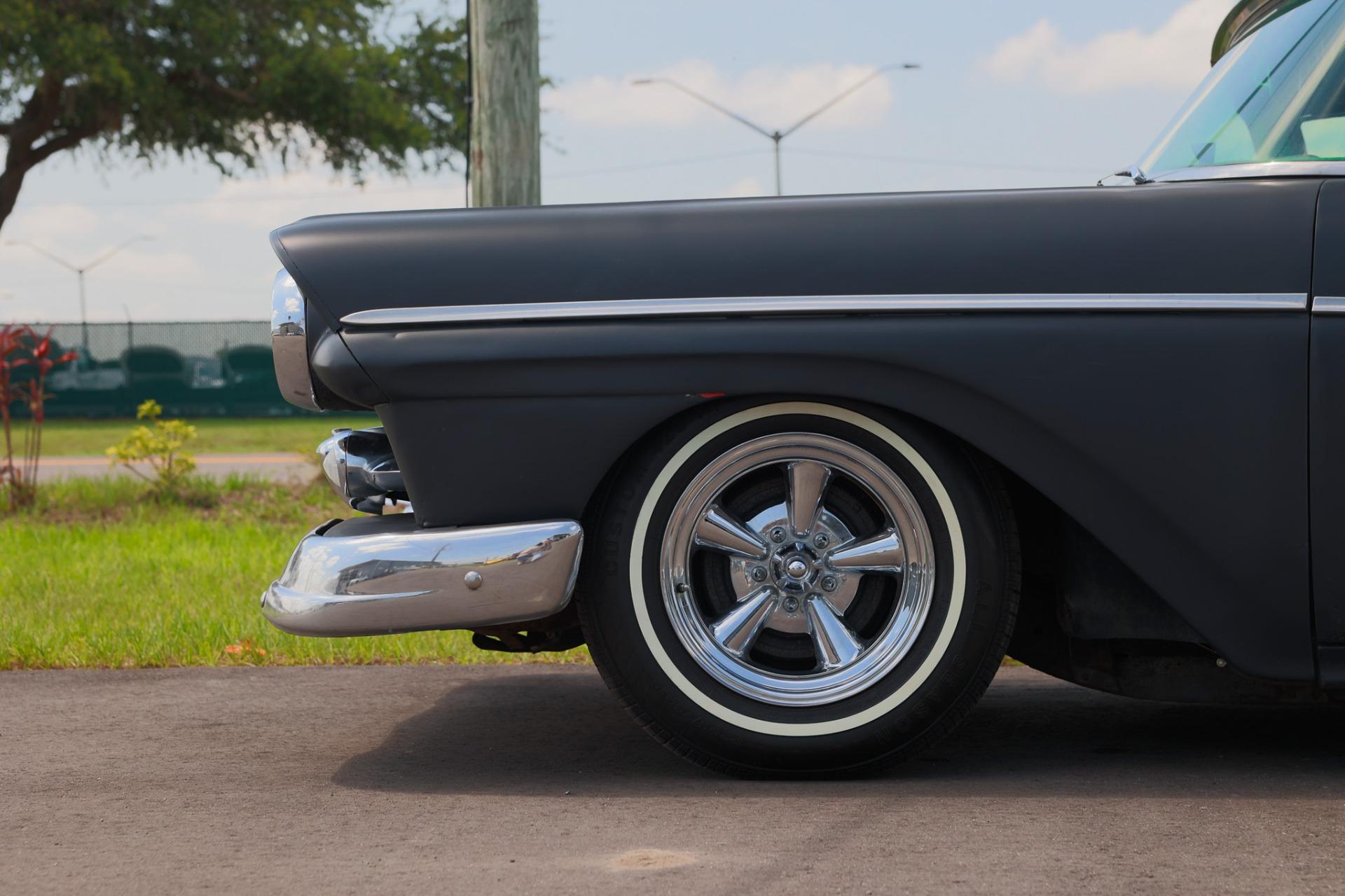 1957 Ford Fairlane 75