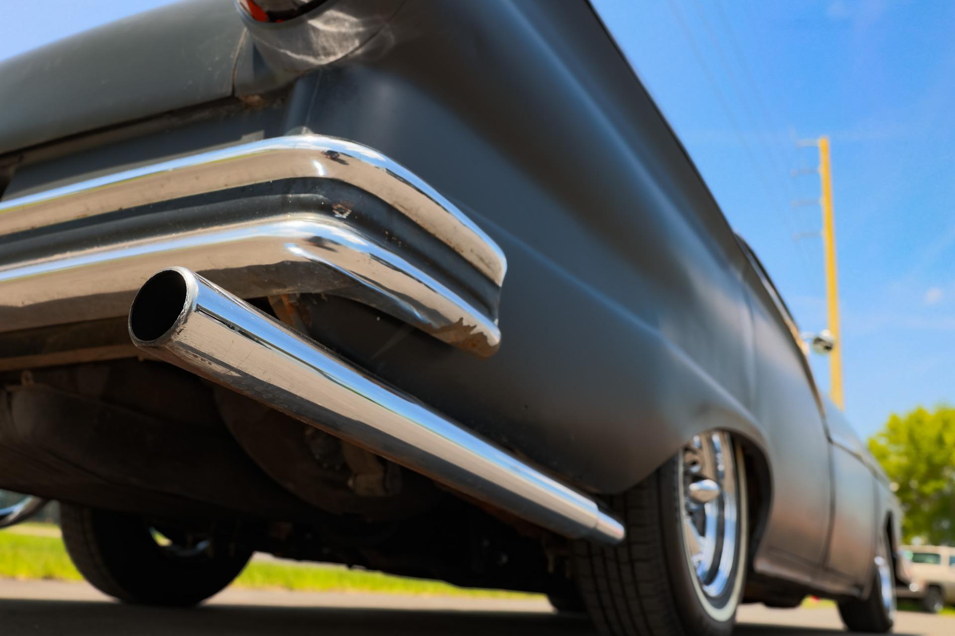 1957 Ford Fairlane 102