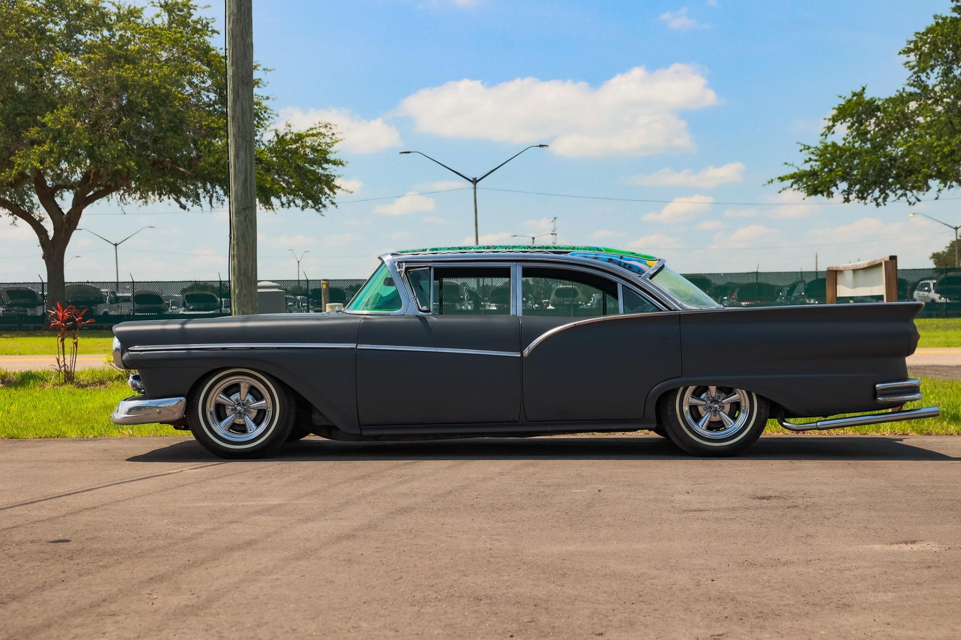 1957 Ford Fairlane 95
