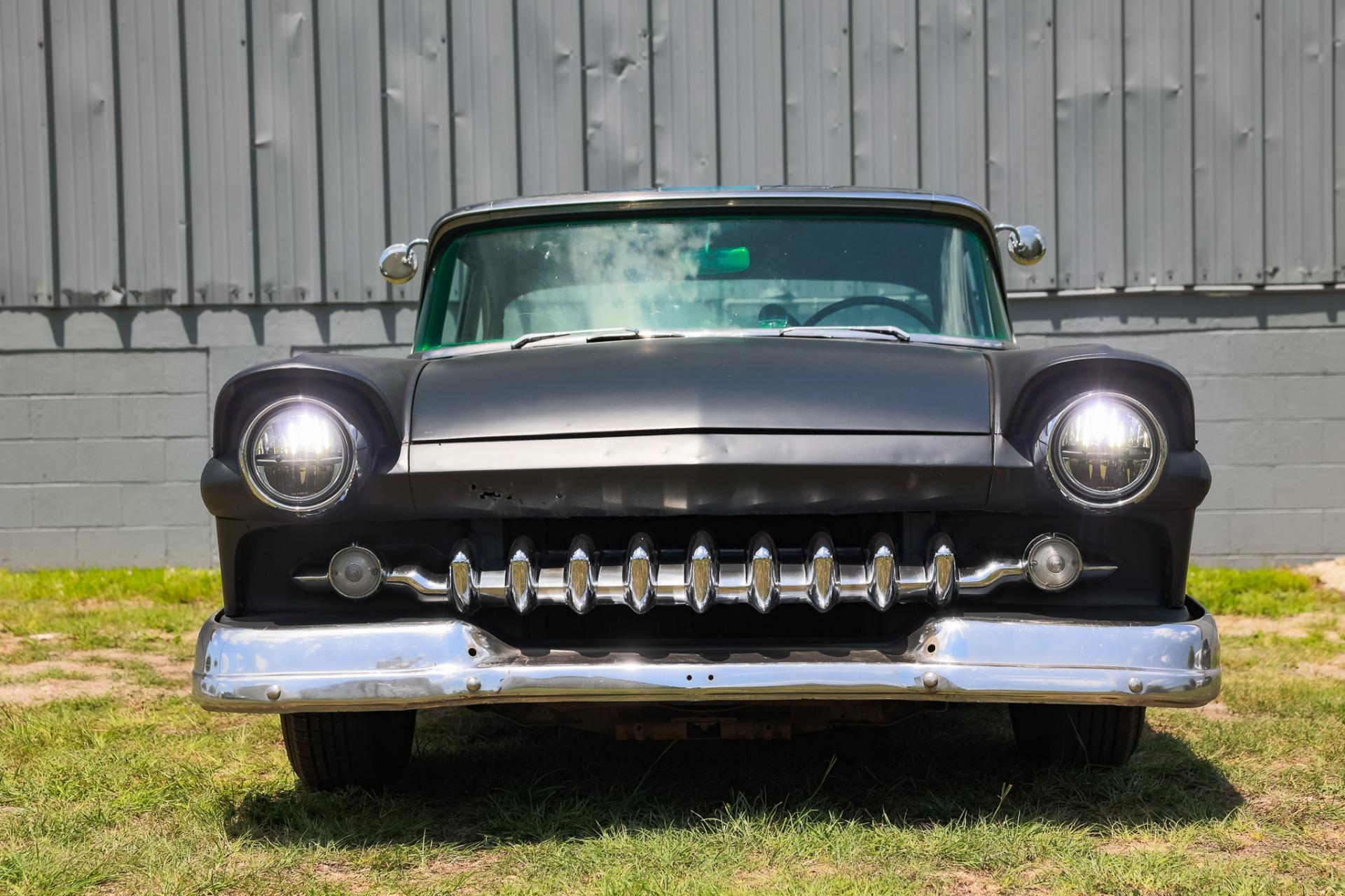 1957 Ford Fairlane 8