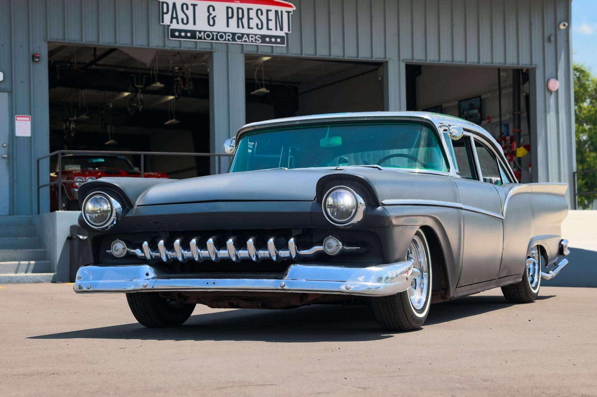 1957 Ford Fairlane 111
