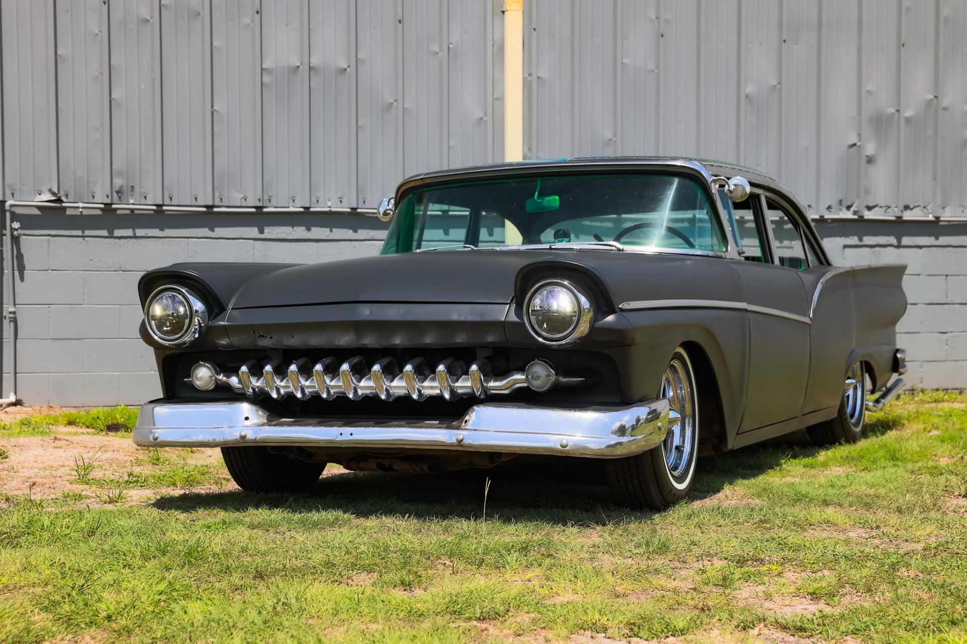 1957 Ford Fairlane 116