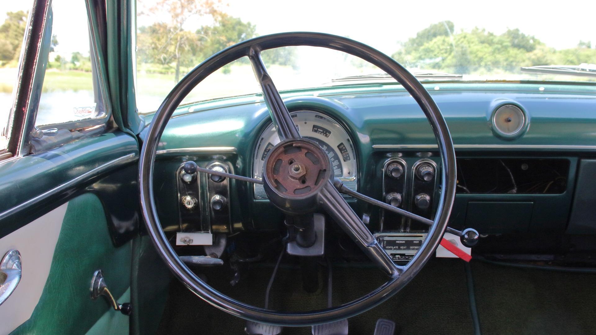 1953 Ford  Crestline 74