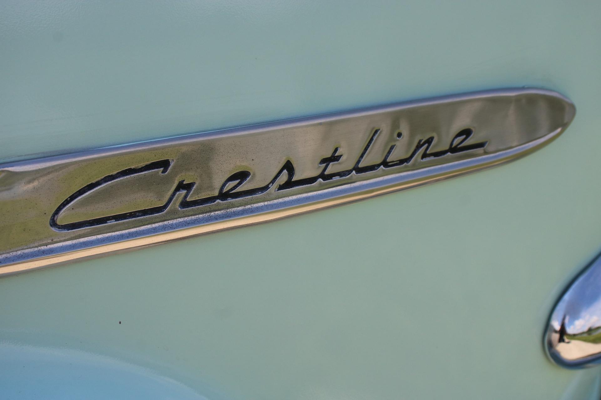 1953 Ford  Crestline 40