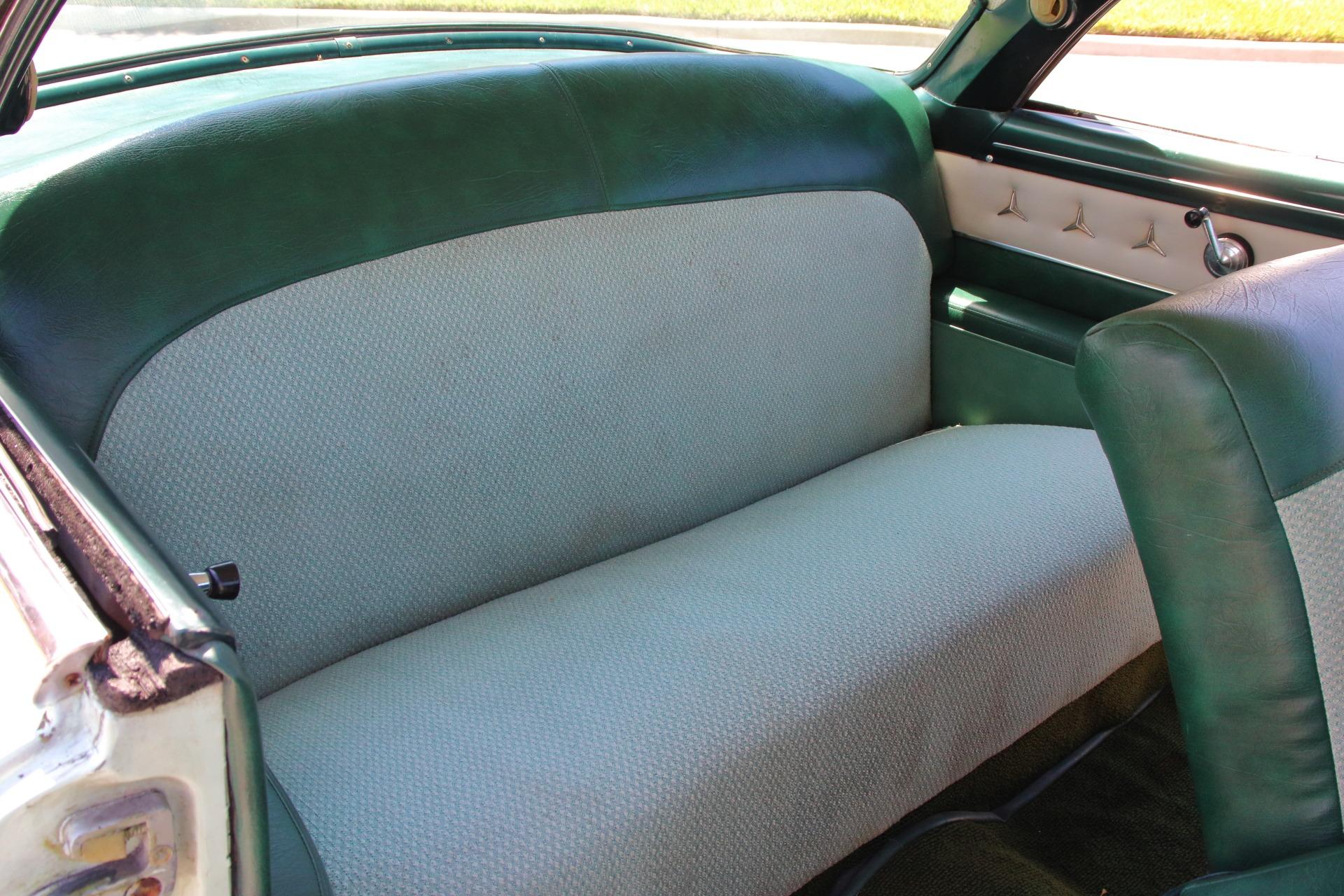 1953 Ford  Crestline 16