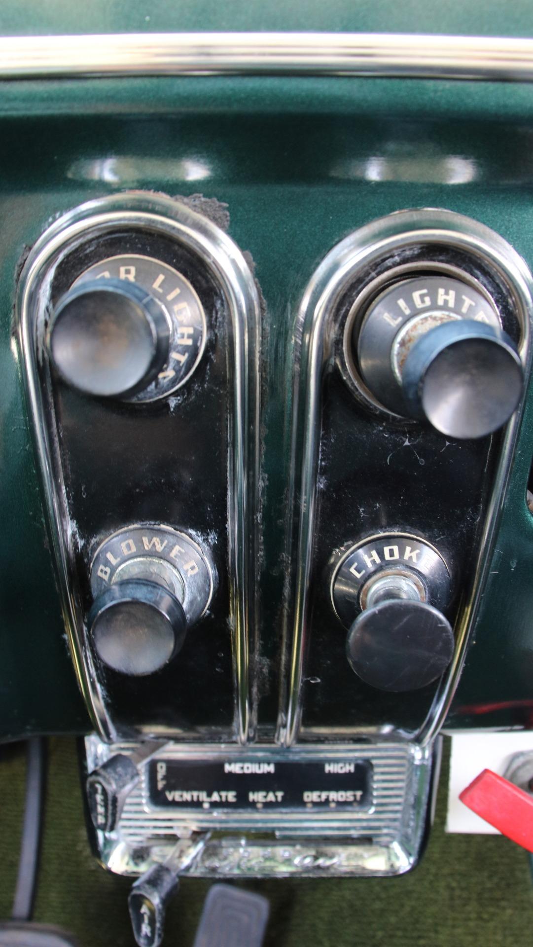 1953 Ford  Crestline 81