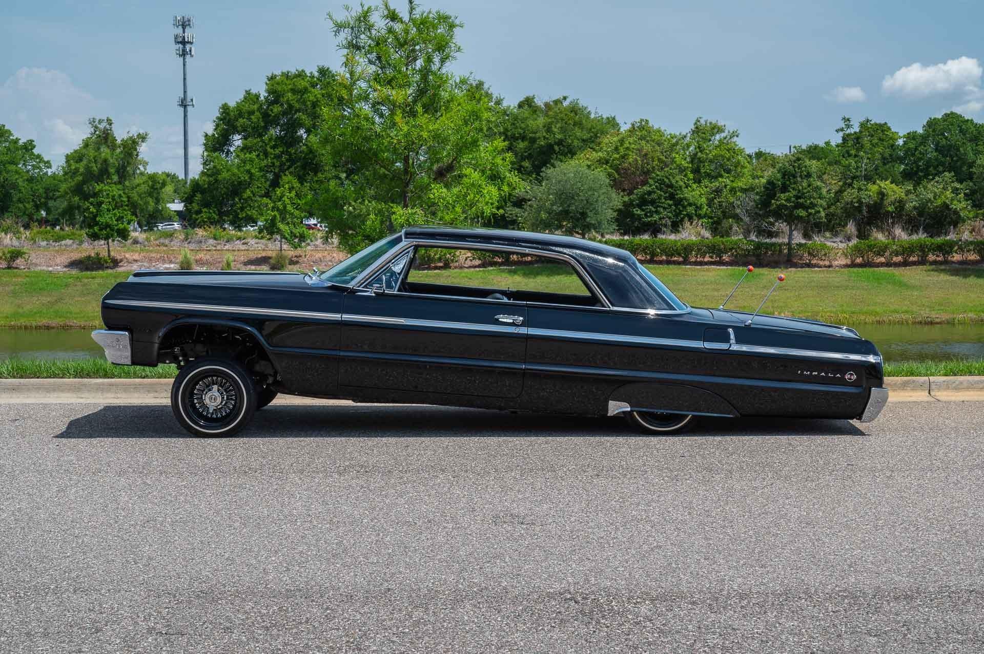 1964 Chevrolet Impala SS 37