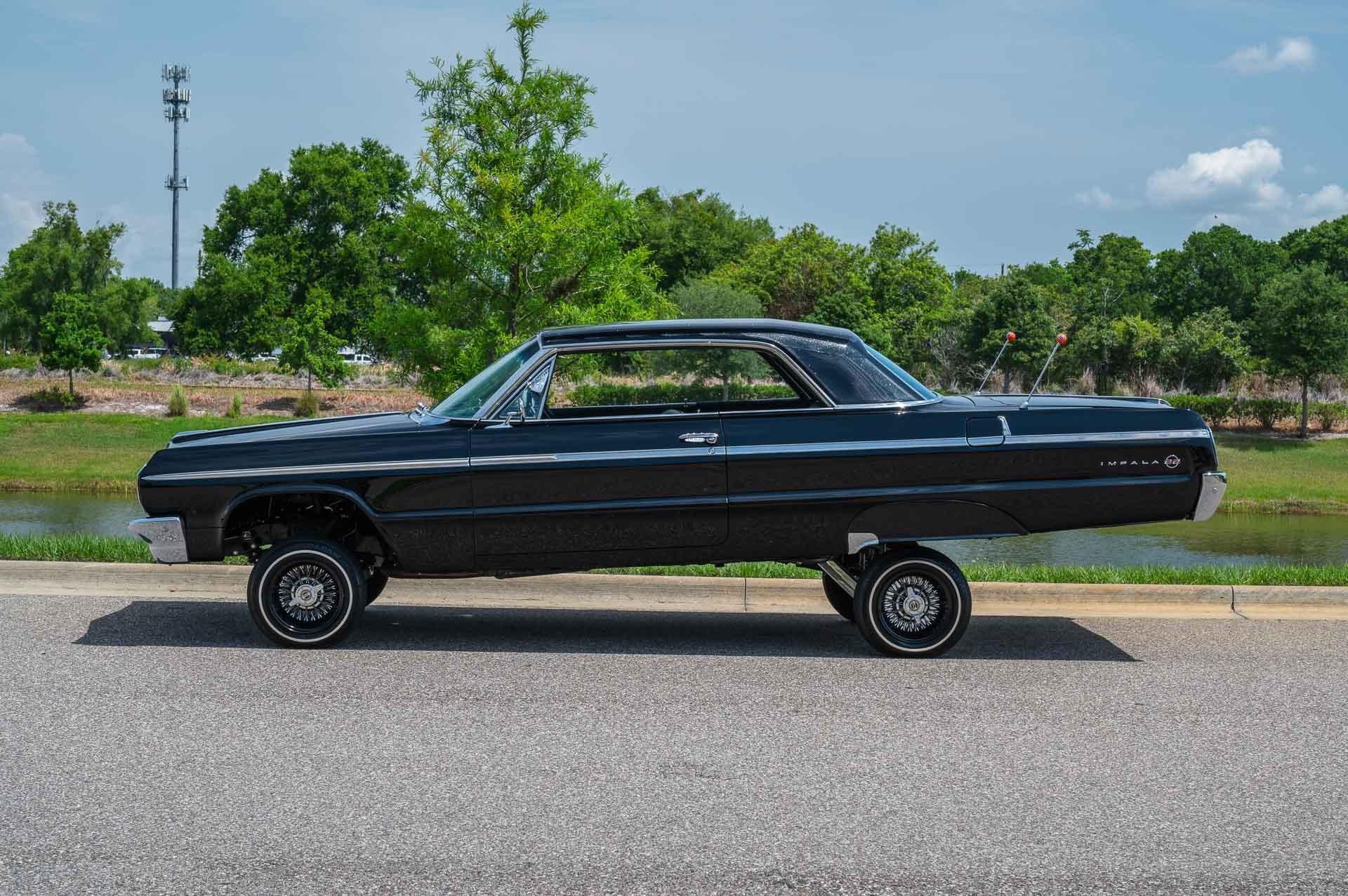 1964 Chevrolet Impala SS 40