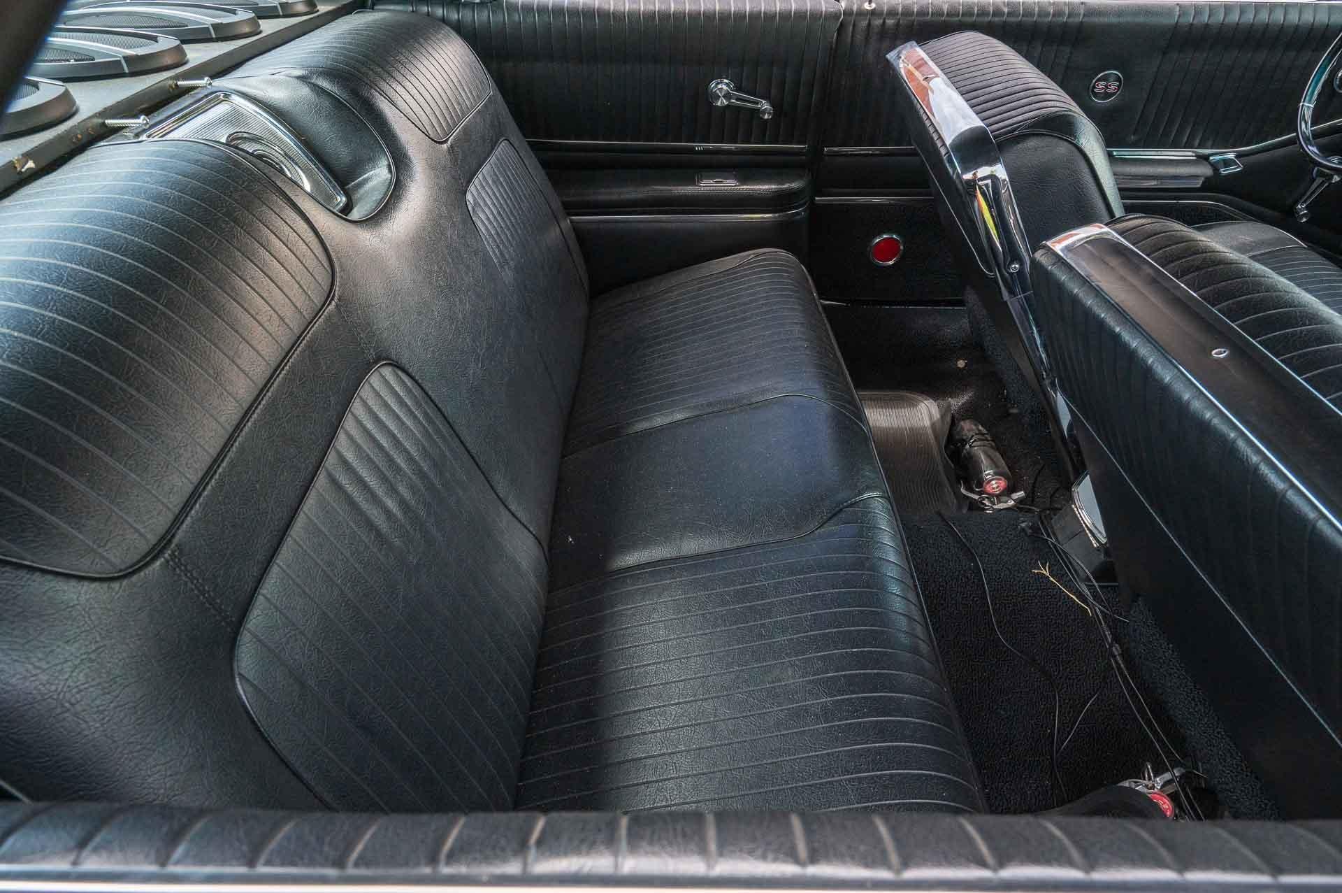 1964 Chevrolet Impala SS 13