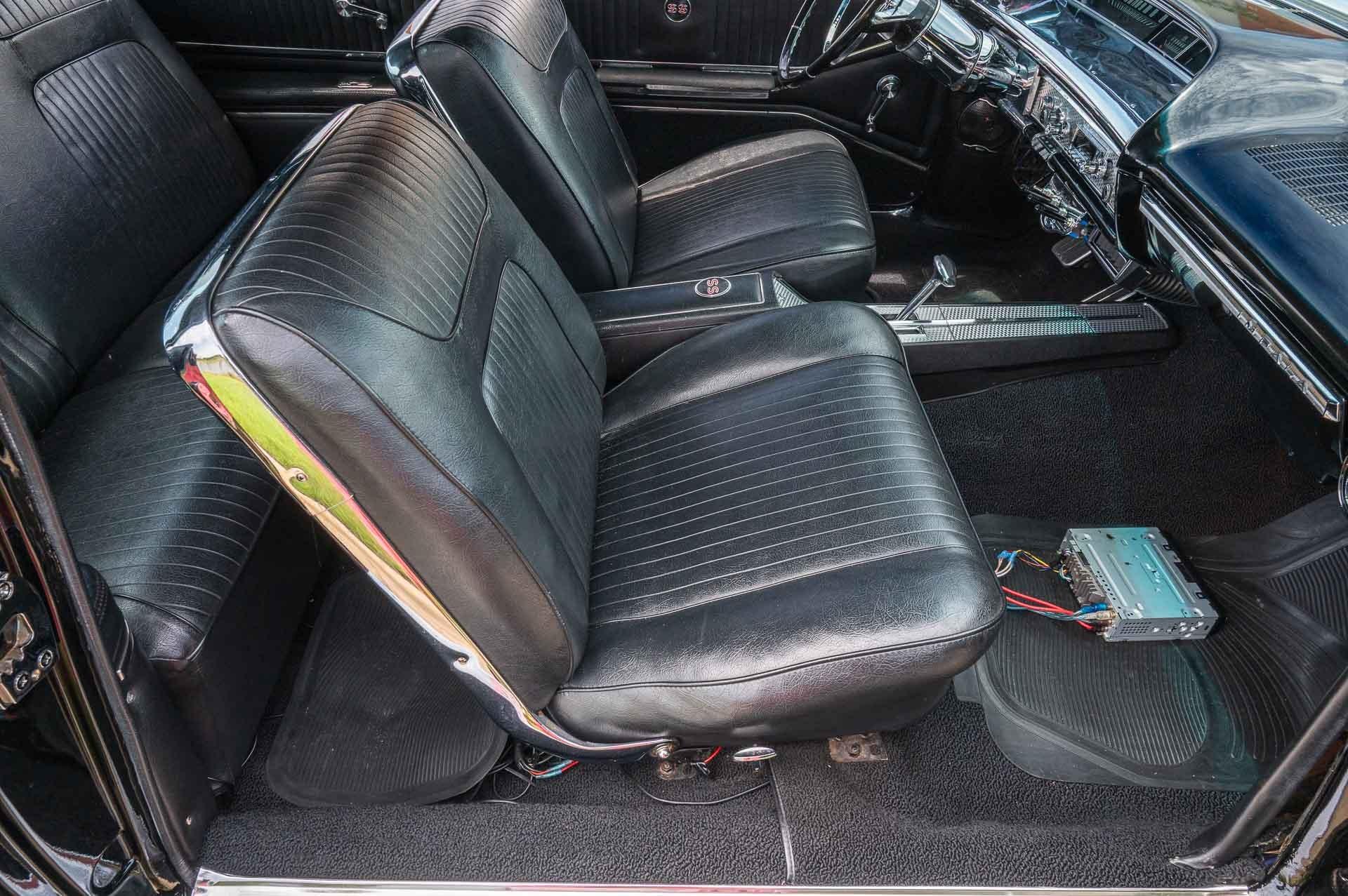 1964 Chevrolet Impala SS 12