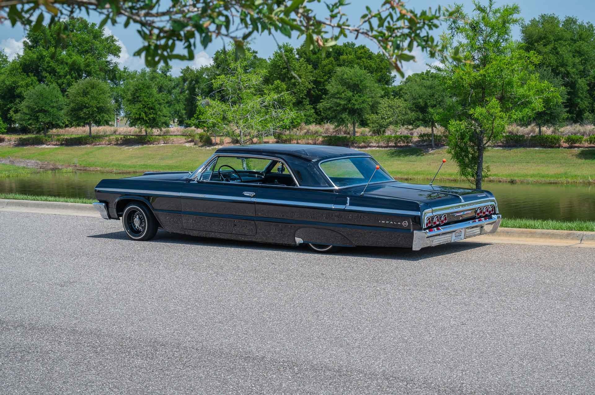 1964 Chevrolet Impala SS 18