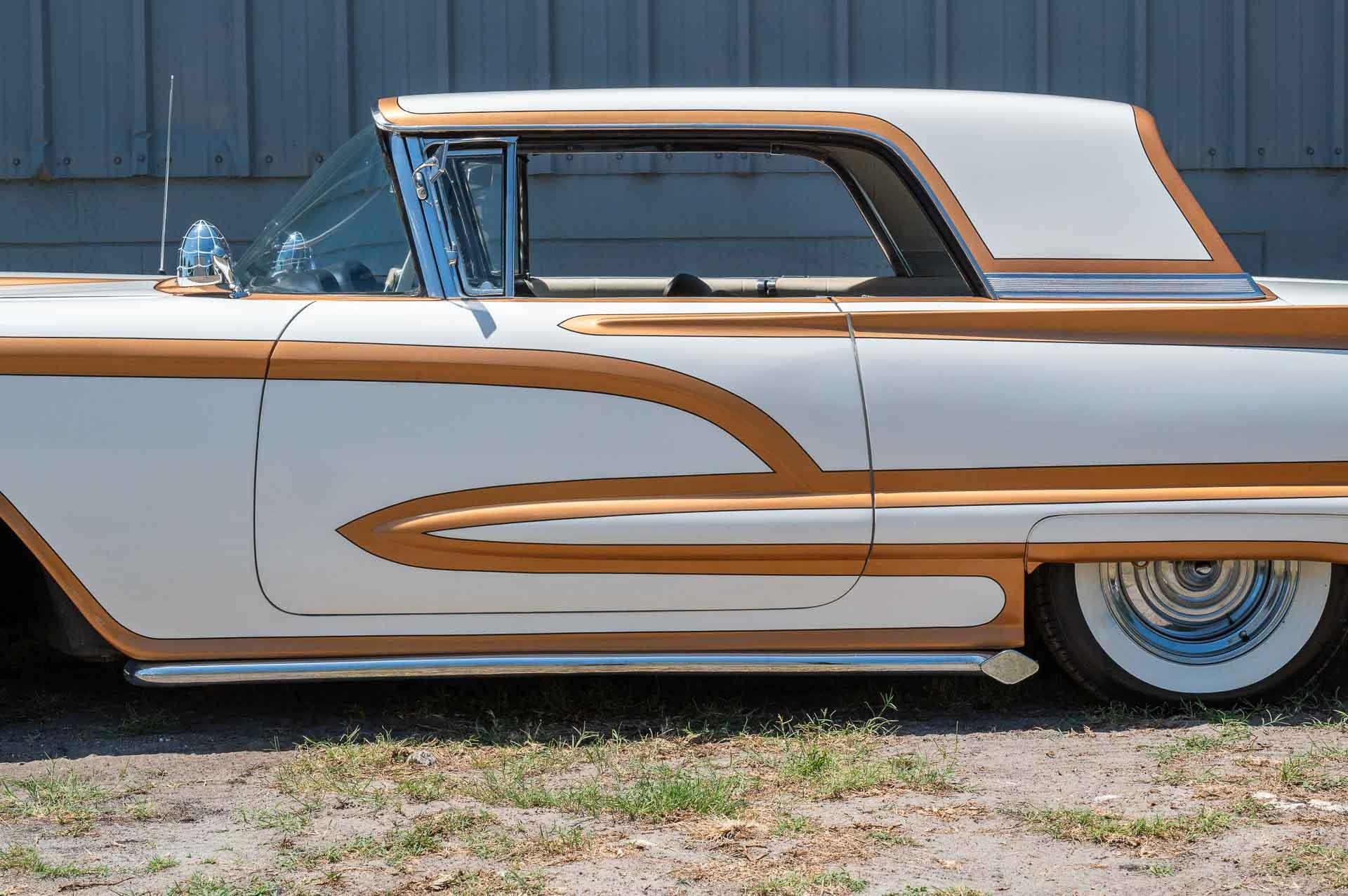 1960 Ford Thunderbird 20