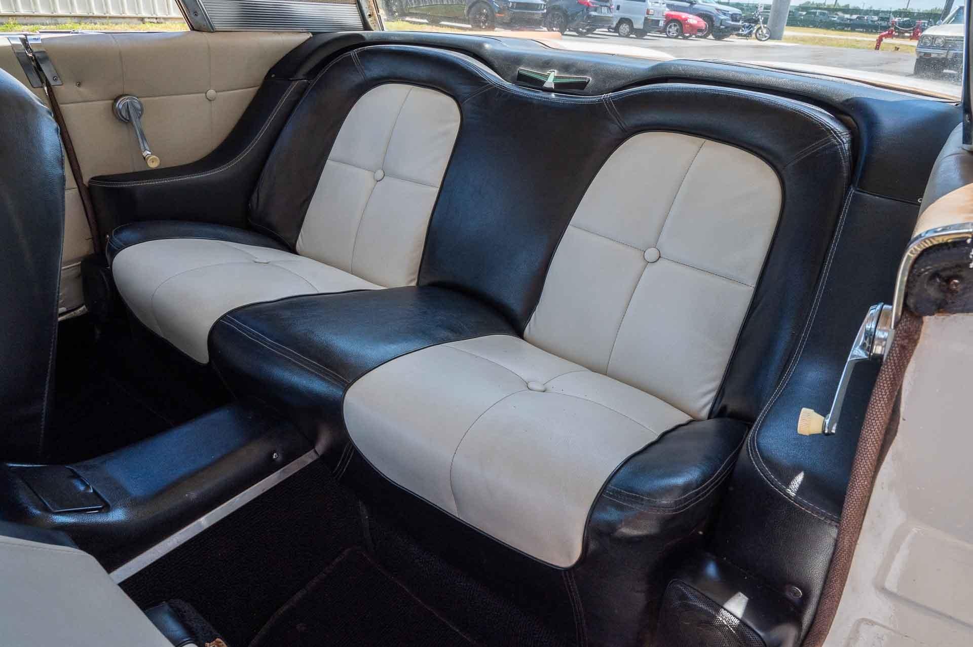 1960 Ford Thunderbird 49