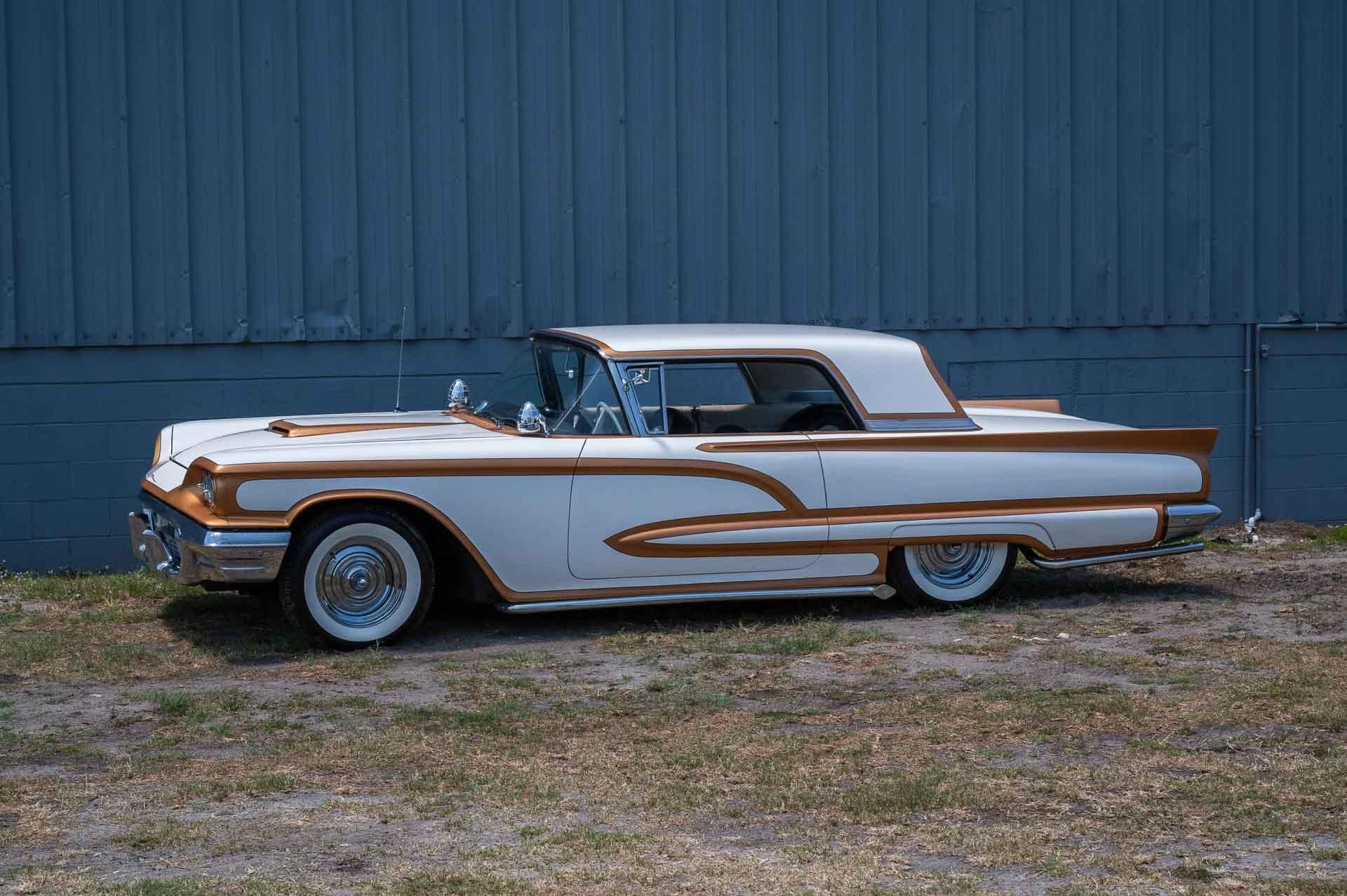 1960 Ford Thunderbird 13