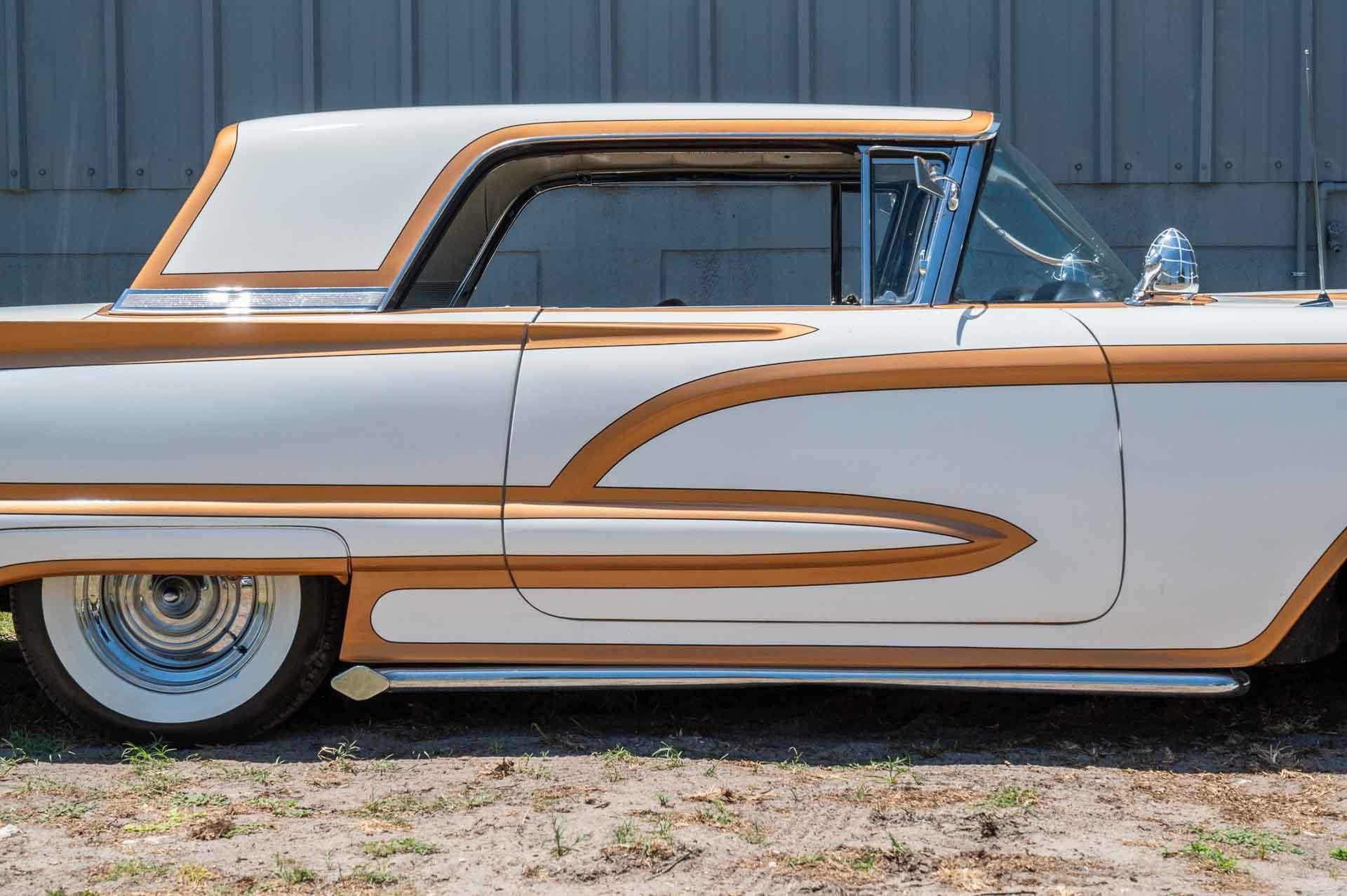 1960 Ford Thunderbird 36