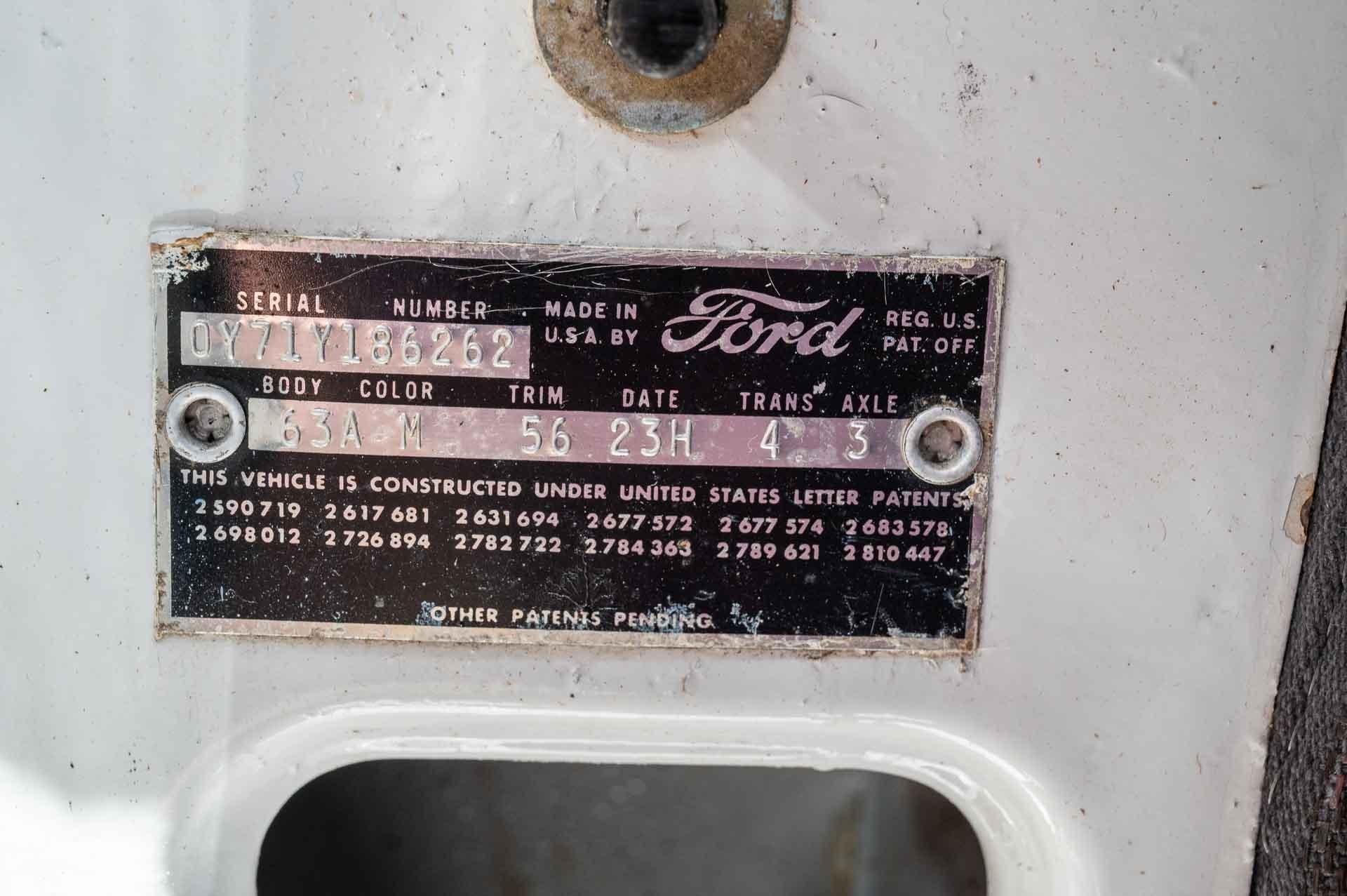1960 Ford Thunderbird 76