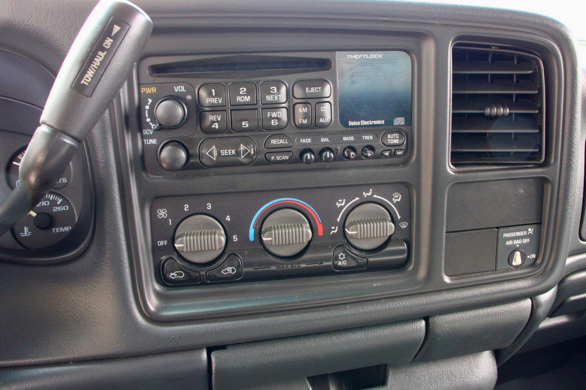 2000 Chevrolet  Silverado 28