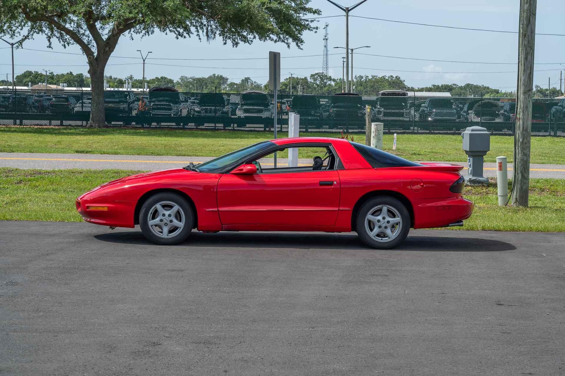 1996 Pontiac Firebird 2