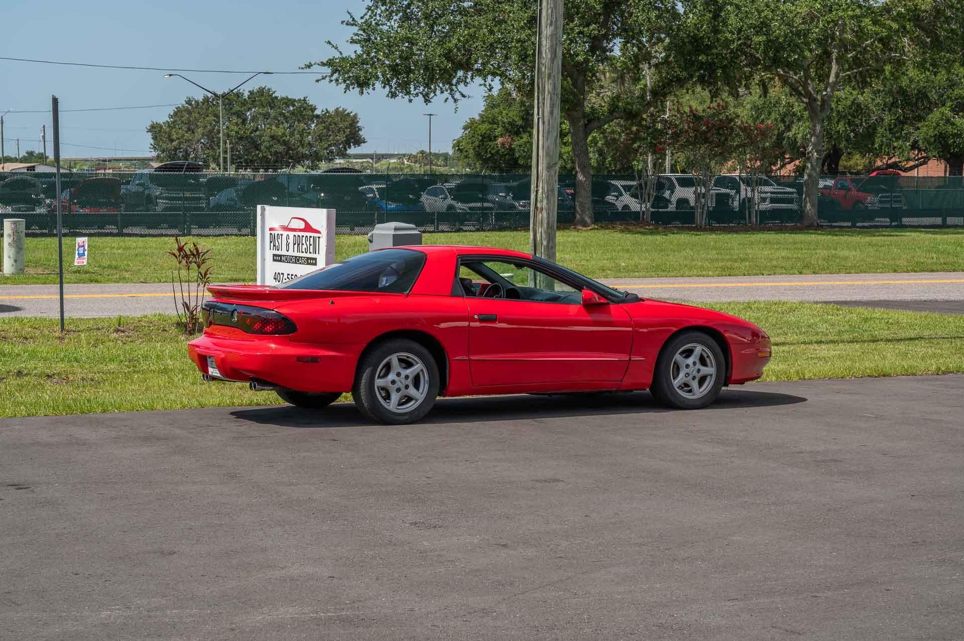1996 Pontiac Firebird 31